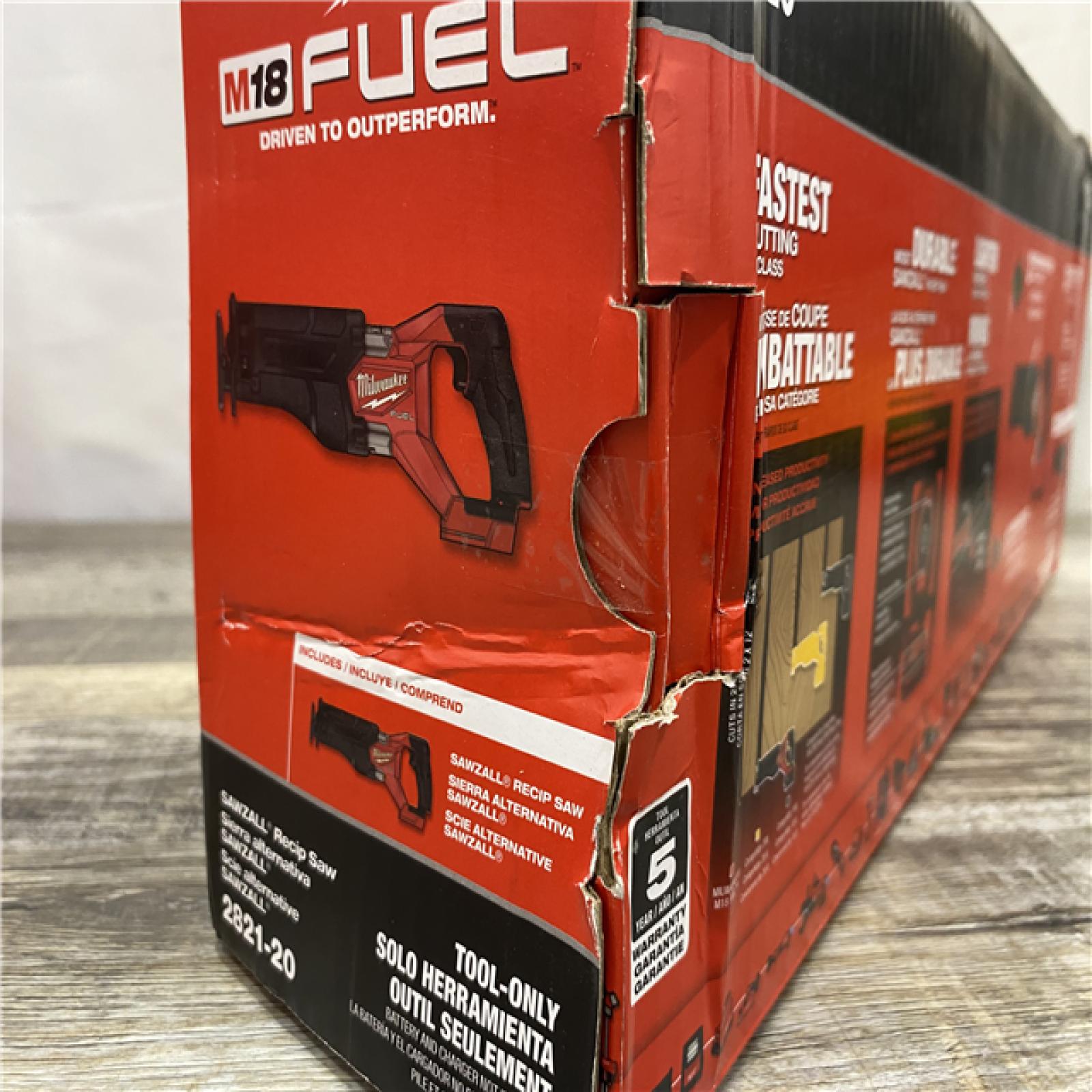 NEW - Milwaukee FUEL GEN-2 18V Lithium-Ion Brushless Cordless SAWZALL Reciprocating Saw (Tool-Only)