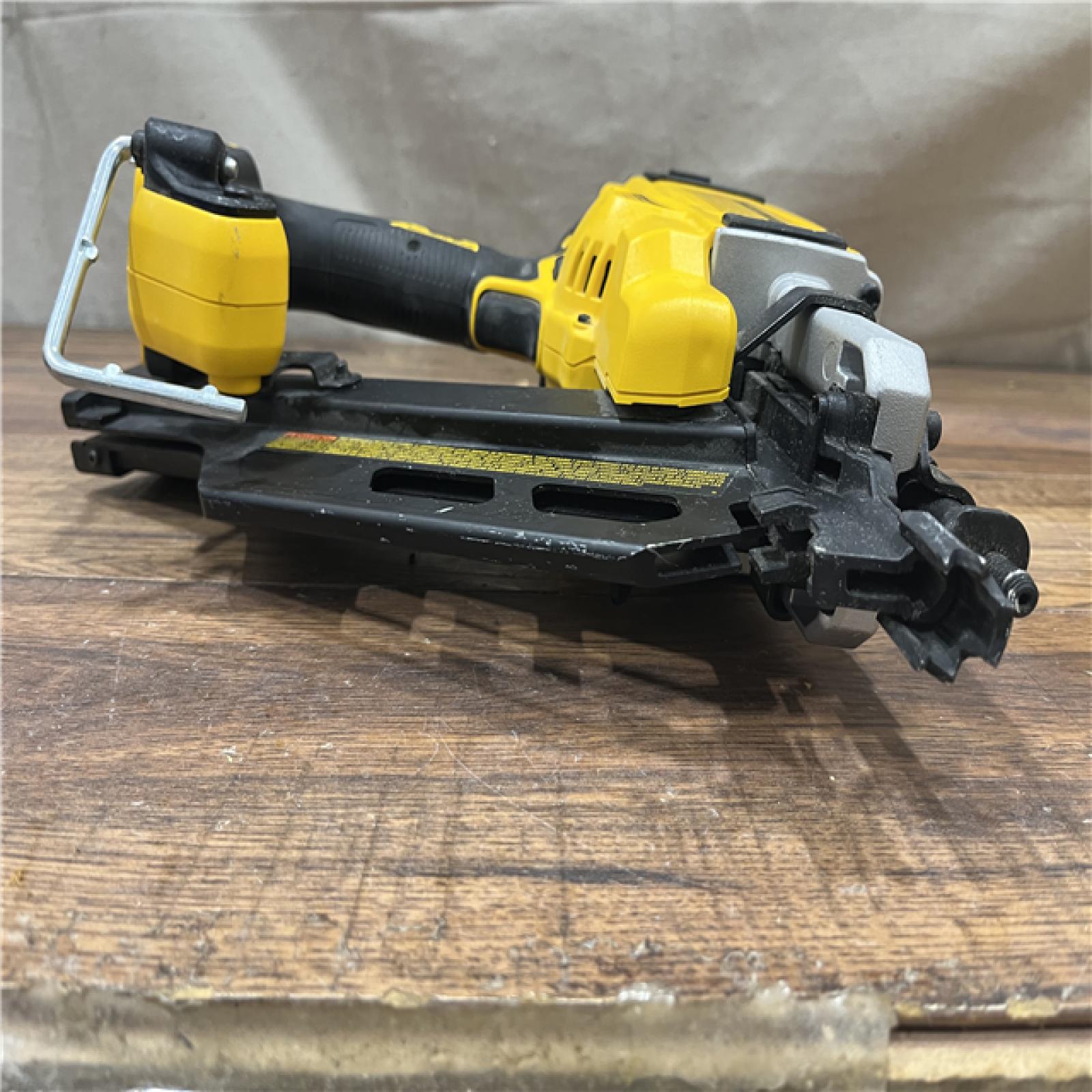 AS-IS DEWALT 20-Volt 21° Cordless Framing Nailer (Tool-Only)