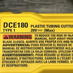 NEW - DEWALT 20V MAX Cordless Plastic Tubing Cutter (Tool Only)