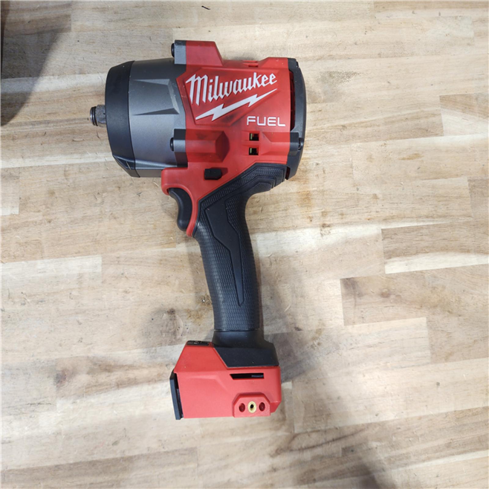HOUSTON LOCATION - AS-IS Milwaukee FUEL 18V Lithium-Ion Brushless Cordless 1/2 in. Impact Wrench w/Friction Ring Kit