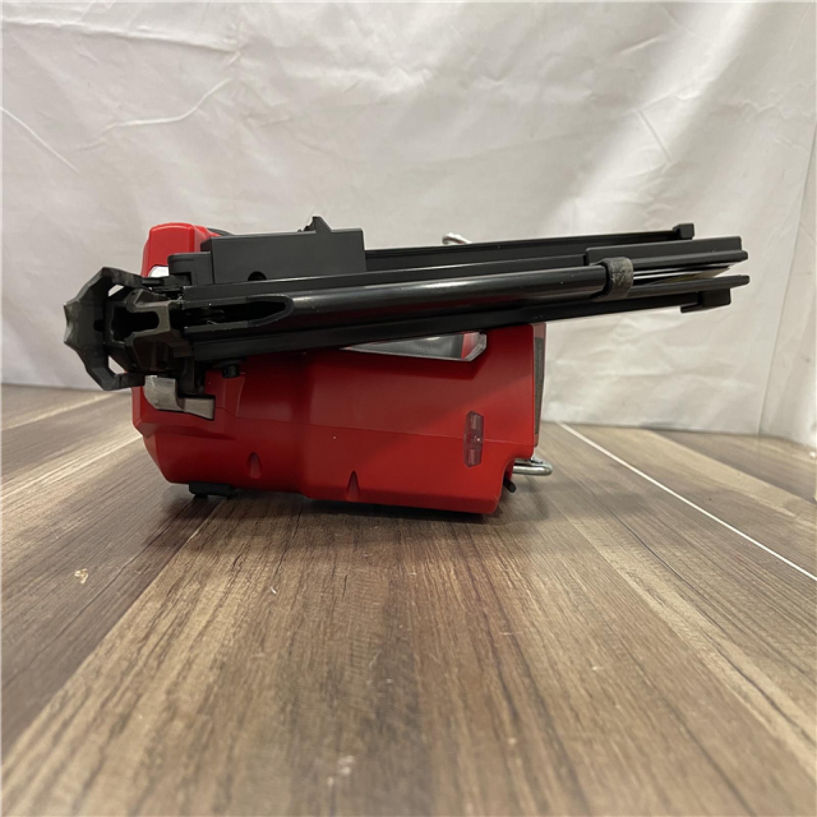 AS-IS Milwaukee FUEL 3-1/2 in. 18-Volt 21-Degree Lithium-Ion  (Tool-Only)