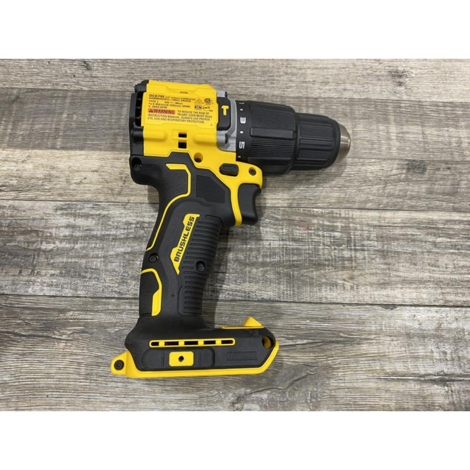 AS-IS DEWALT ATOMIC 20V Cordless 1/2 in. Compact Hammer Drill Kit