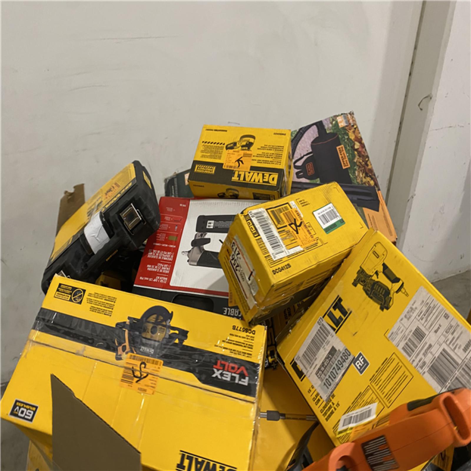 Dallas Location - As-Is Tool Pallet