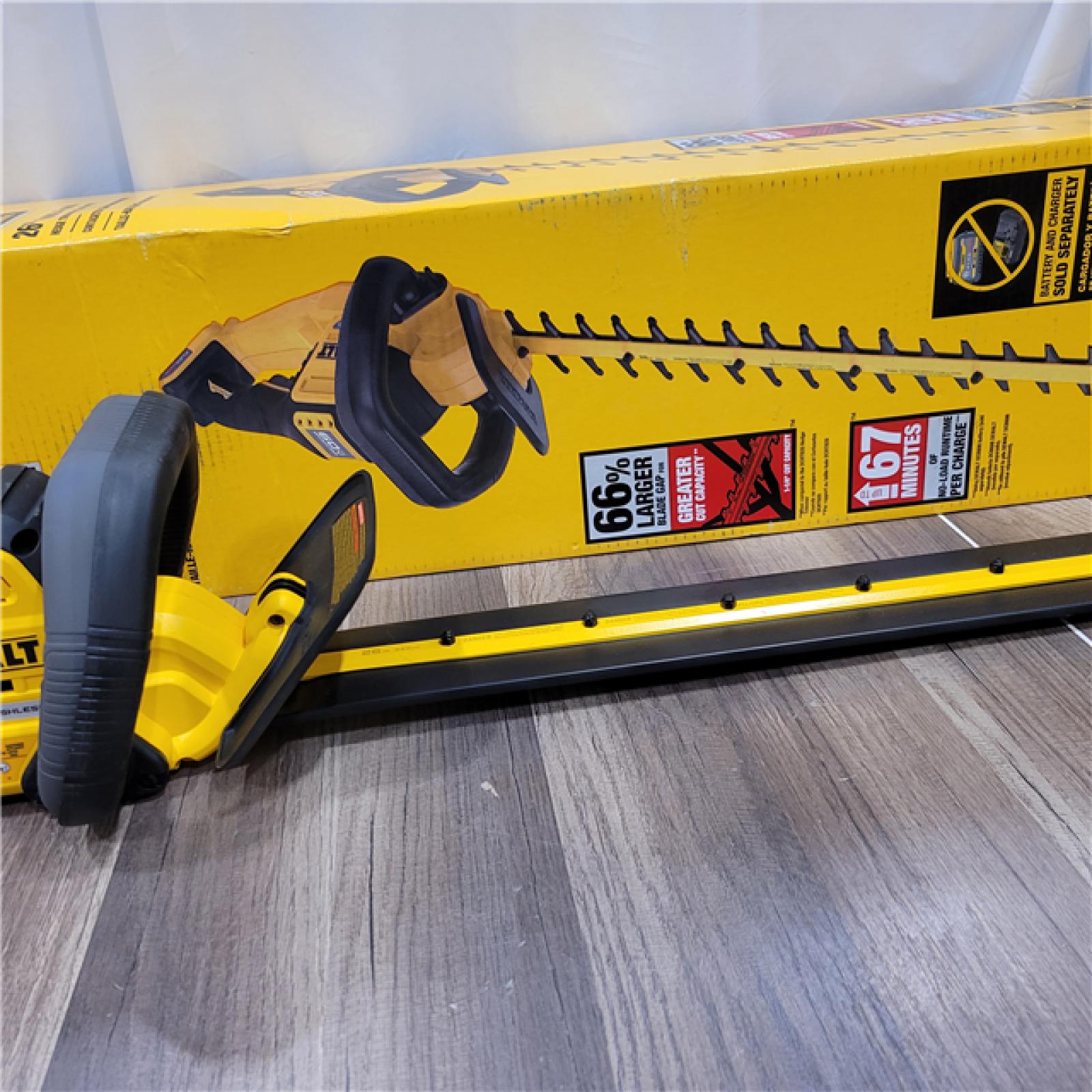 AS-IS  DeWalt 60V MAX 26 Brushless Cordless Hedge Trimmer (Tool Only)