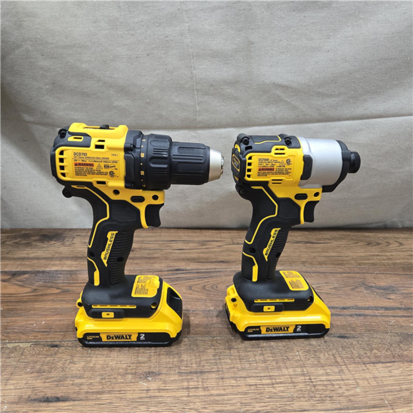 AS-IS DeWalt DCK227D2 20V MAX Brushless 1/2 in. Drill Driver & 1/4 in. Impact Driver 2.0Ah Kit