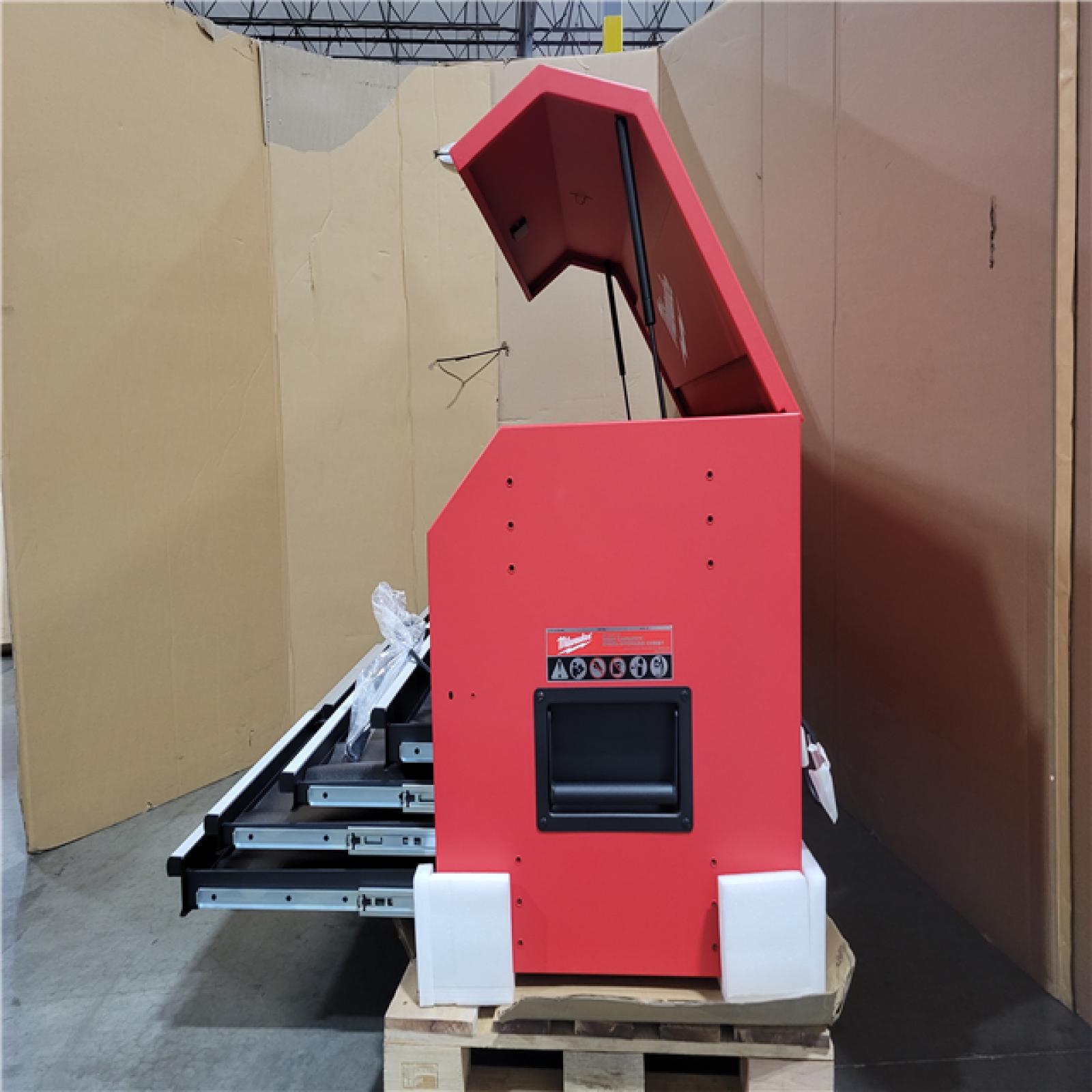 CALIFORNIA AS-IS MILWAUKEE HIGH CAPACITY INDUSTRIAL 8-DRAWER