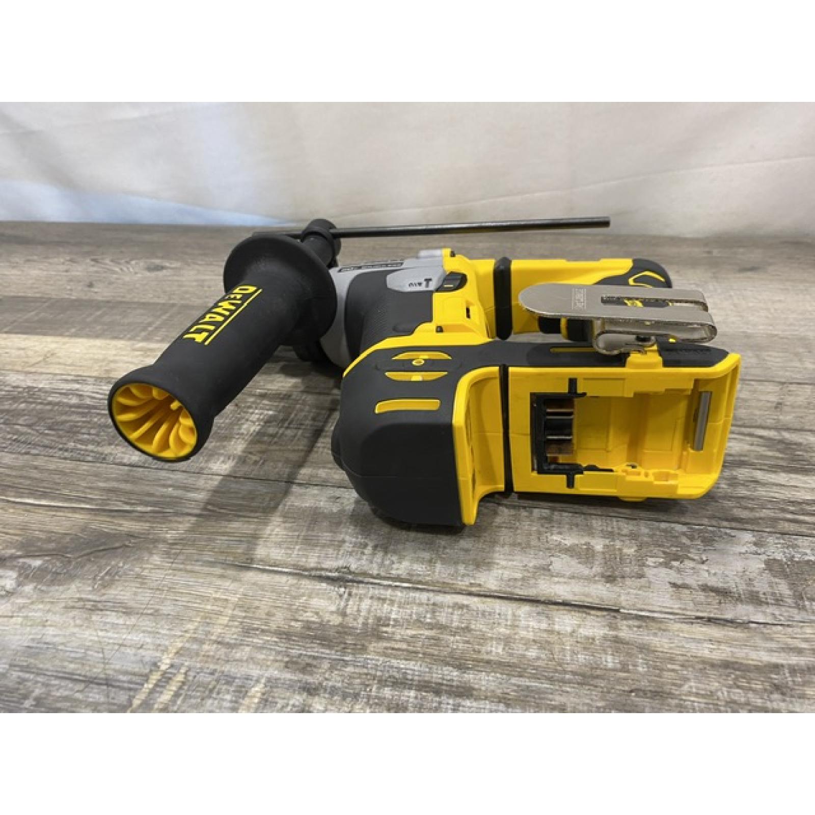 LIKE NEW - DEWALT ATOMIC 20V MAX Cordless Brushless Ultra-Compact 5/8 in. SDS Plus Hammer Drill (Tool Only)