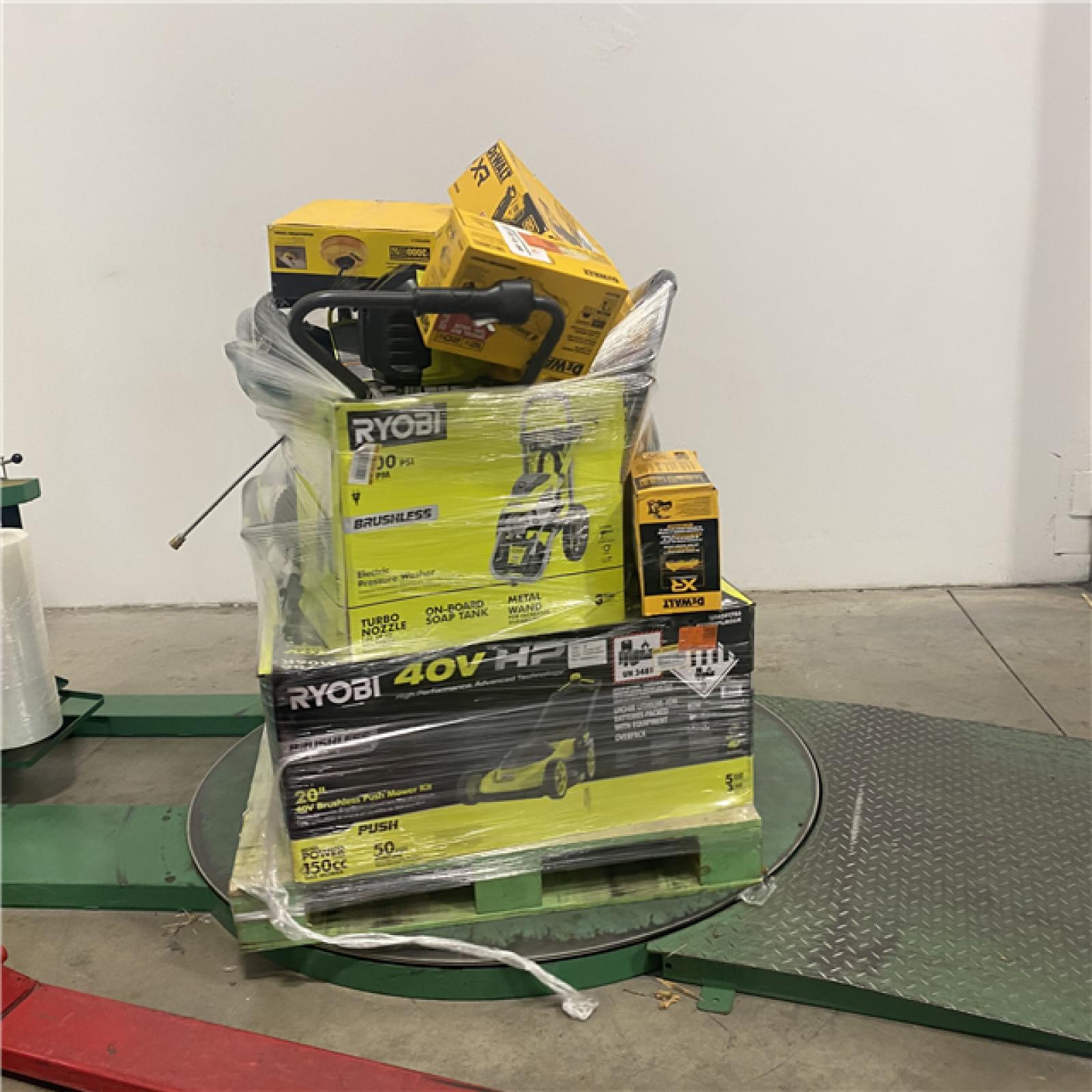 Dallas Location - As-Is Tool Pallet