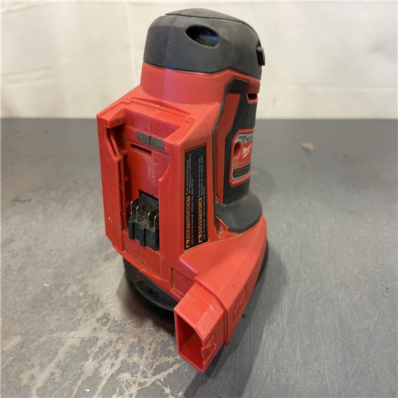 AS-IS - Milwaukee M18 18V Lithium-Ion Cordless 5 in. Random Orbit Sander