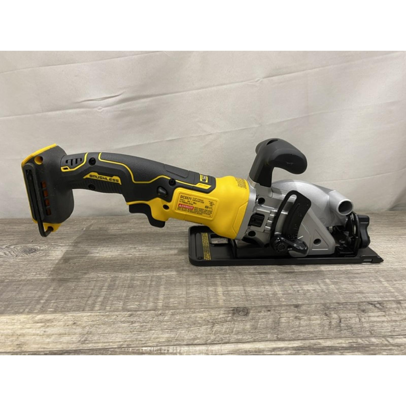 AS-IS DEWALT ATOMIC 20V MAX Cordless Brushless 4-1/2 in. Circular Saw (Tool Only)