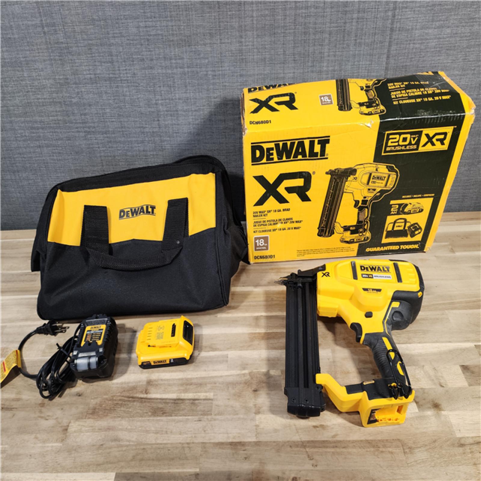 HOUSTON LOCATION - AS-IS DEWALT 20V MAX XR 18 Gauge Brad Nailer Kit