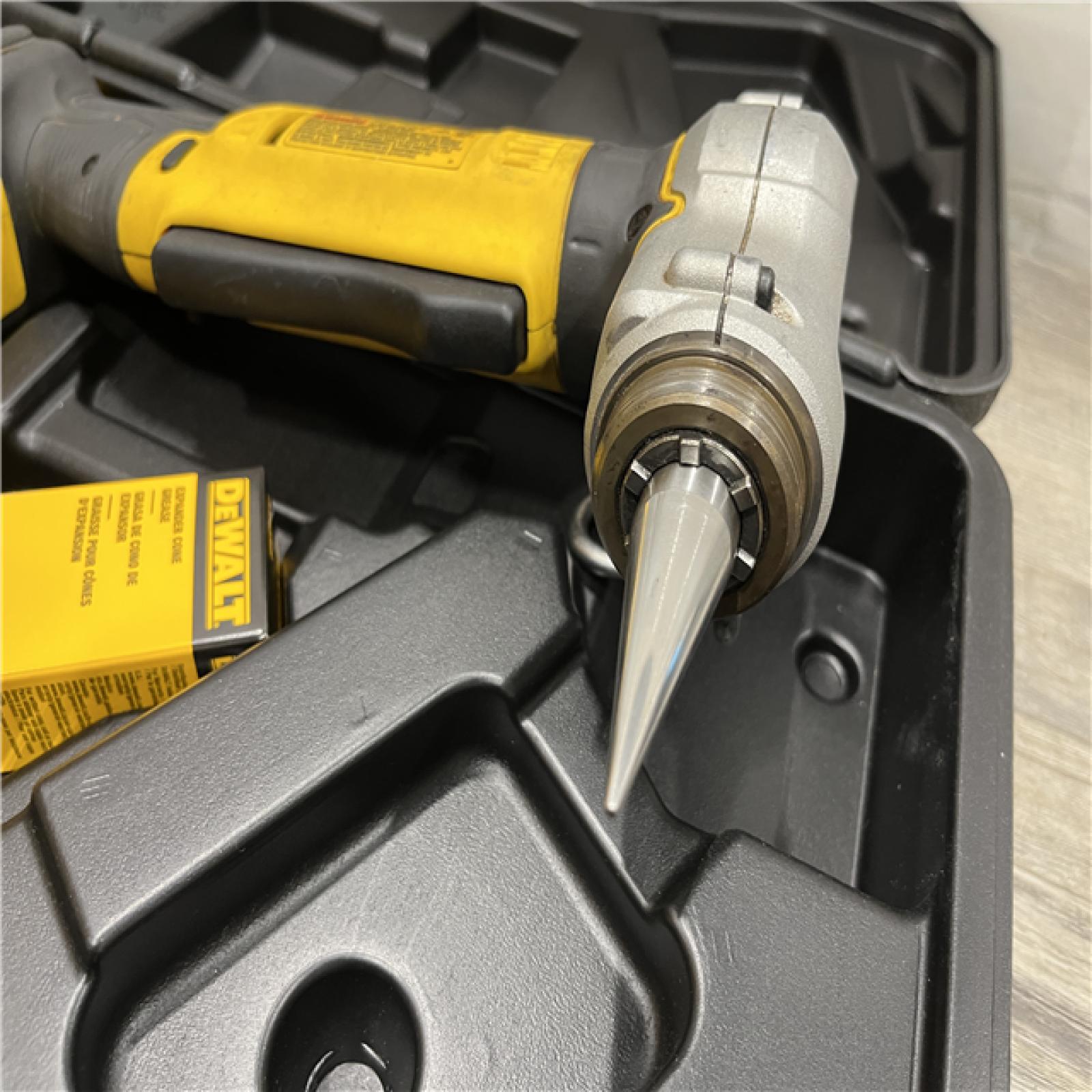 AS-IS DEWALT 20V MAX Cordless 1 in. PEX Expansion Tool Kit