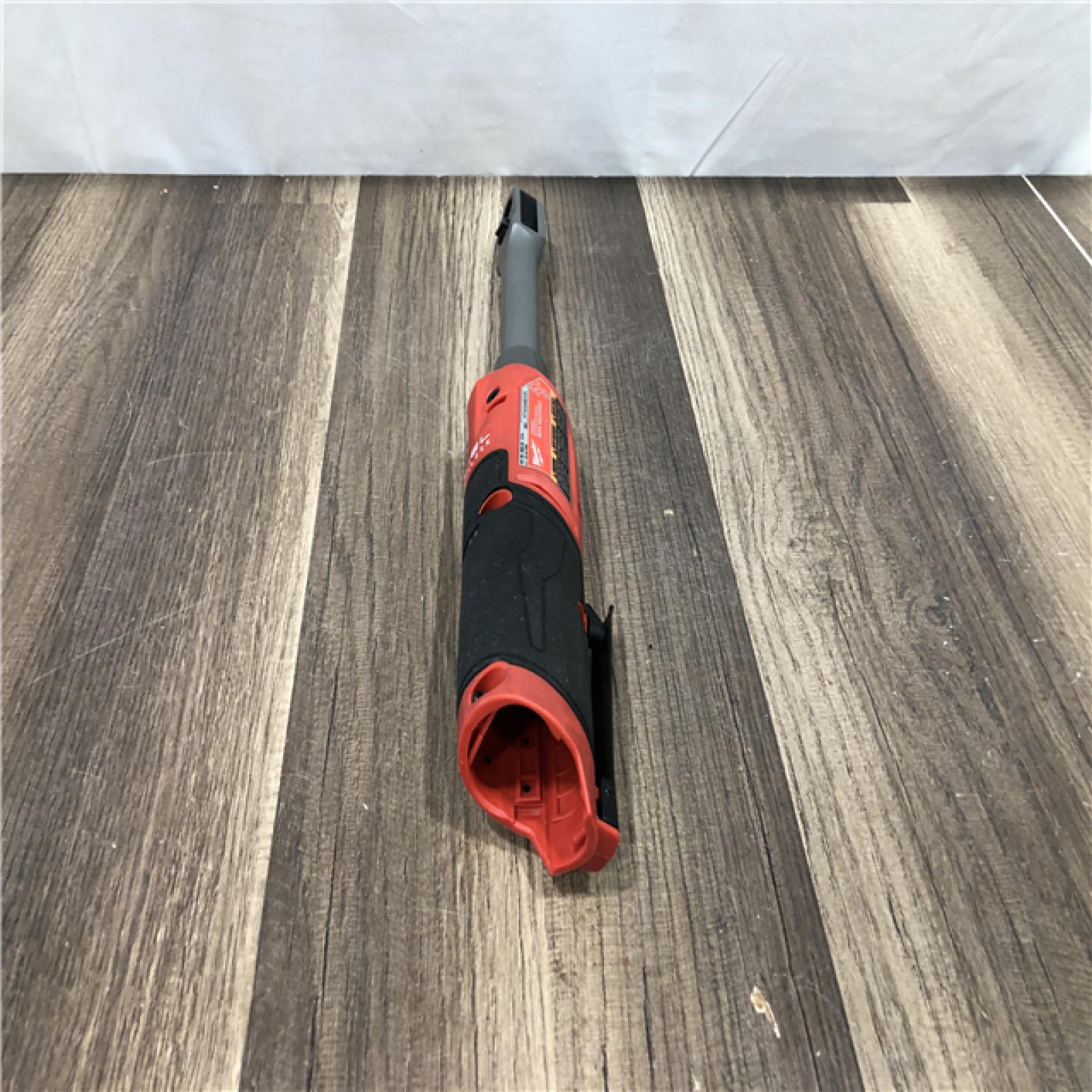 AS-IS Milwaukee FUEL INSIDER 12V Lithium-Ion Brushless Cordless 1/4 in. - 3/8 in. Extended Reach Box Ratchet (Tool-Only)