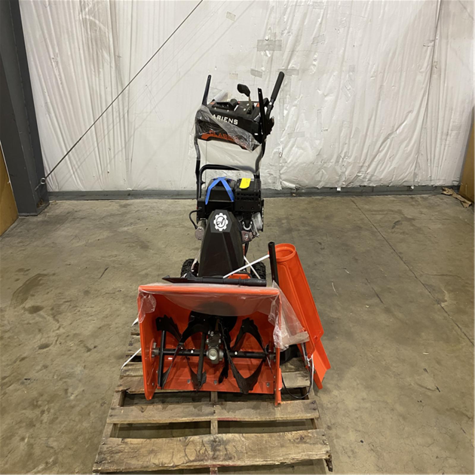 Houston Location AS IS - Ariens 24in Snow Blower