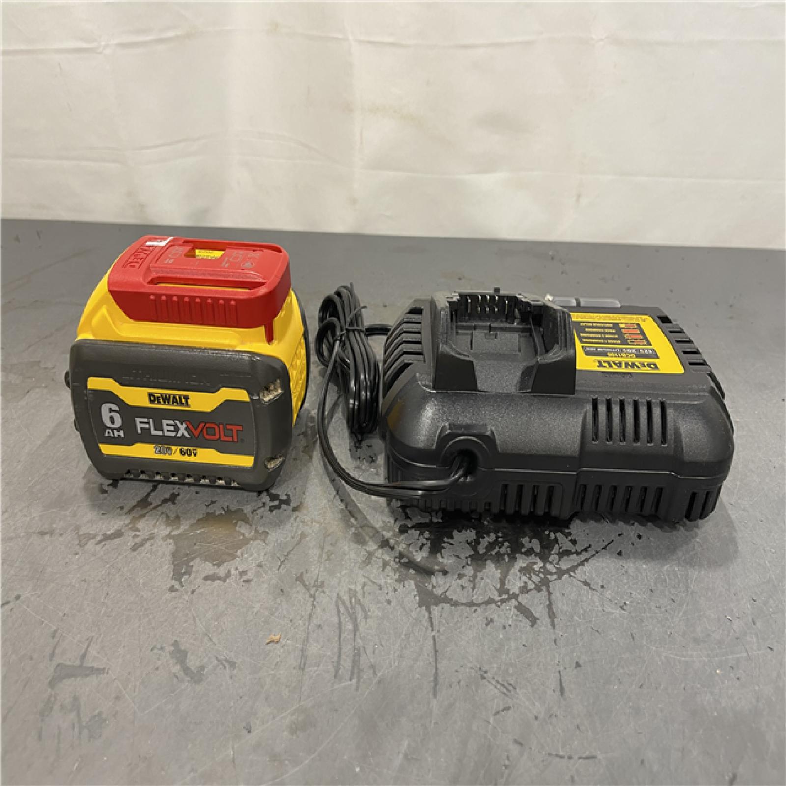 AS-IS - DEWALT FLEXVOLT 20V/60V MAX Lithium-Ion 6.0Ah Battery Pack with 6 Amp Output Charger