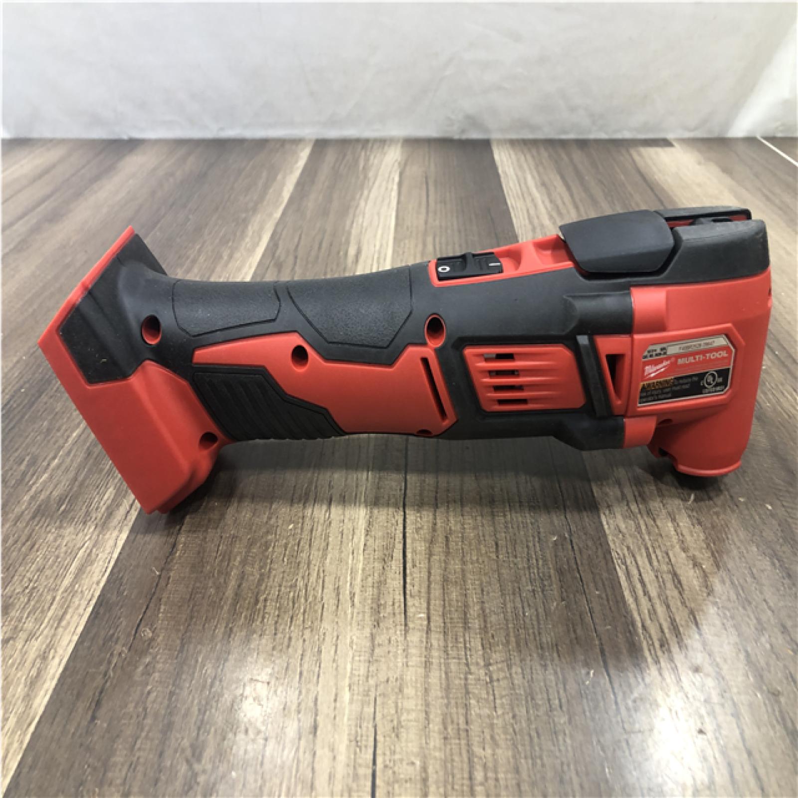 AS-IS Milwaukee 18V Lithium-Ion Cordless Oscillating Multi-Tool (Tool-Only)