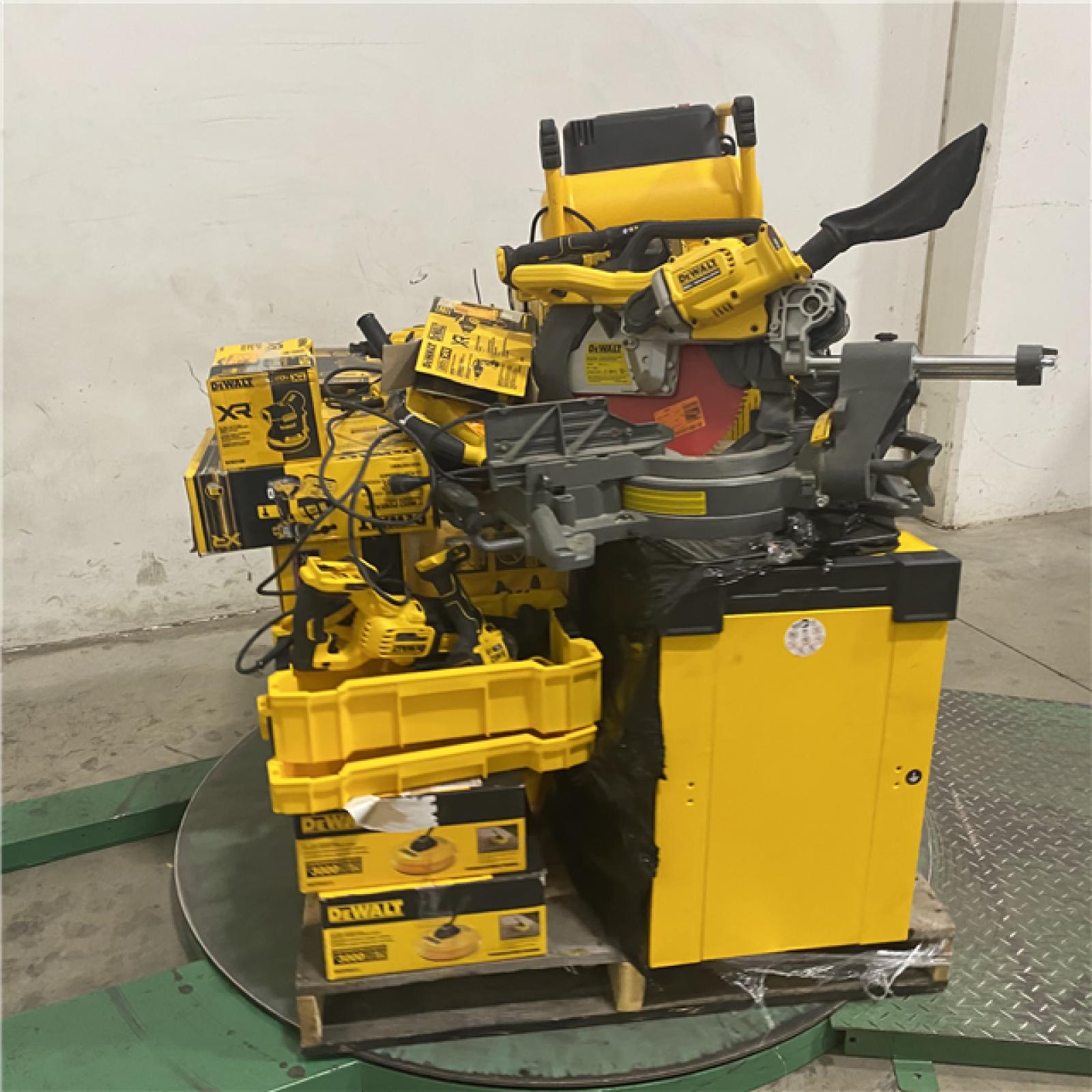 Dallas Location - As-Is DEWALT Tool Pallet