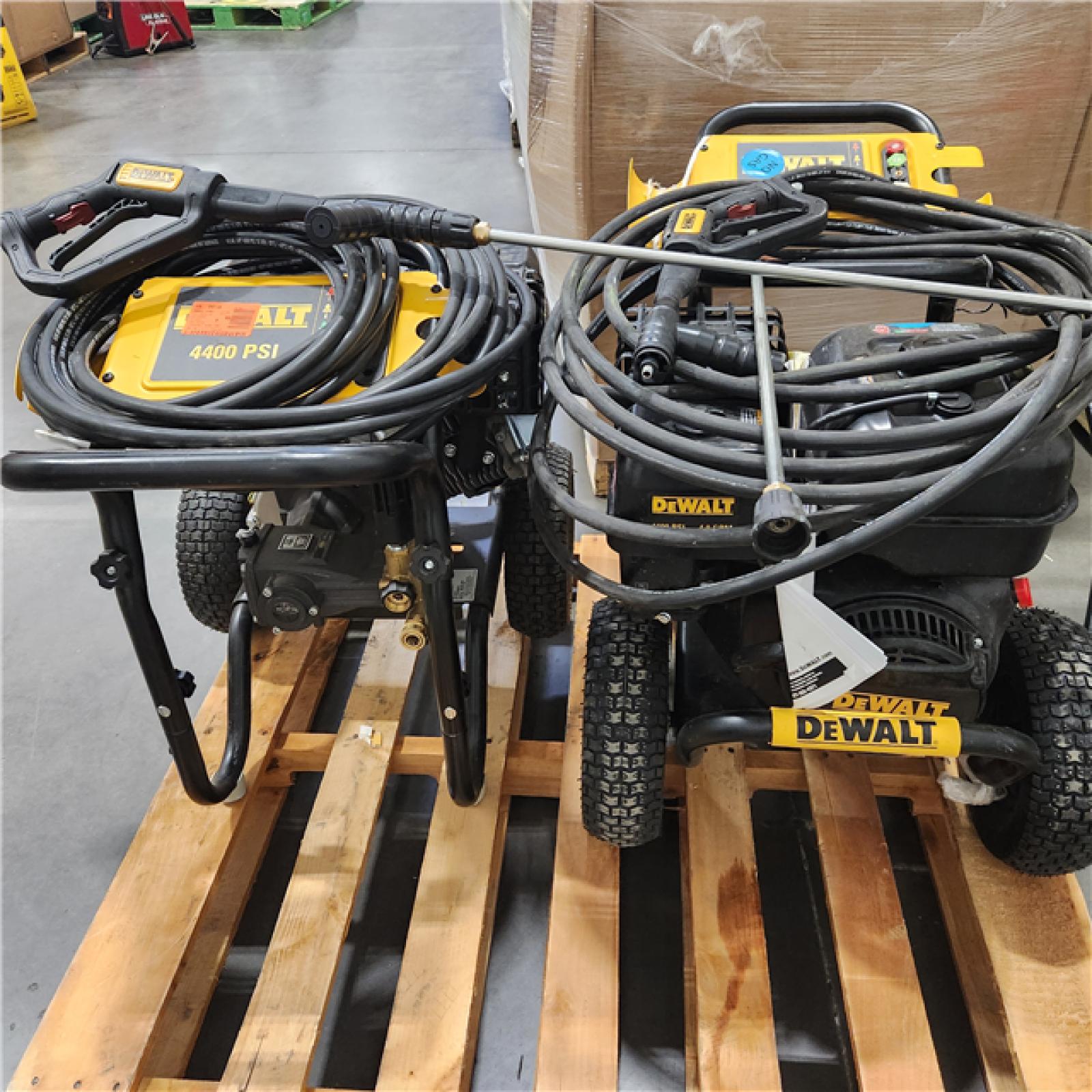 Dallas Location - As-Is DEWALT 4400 PSI 4.0 GPM Gas Pressure Washer (Lot Of 2)