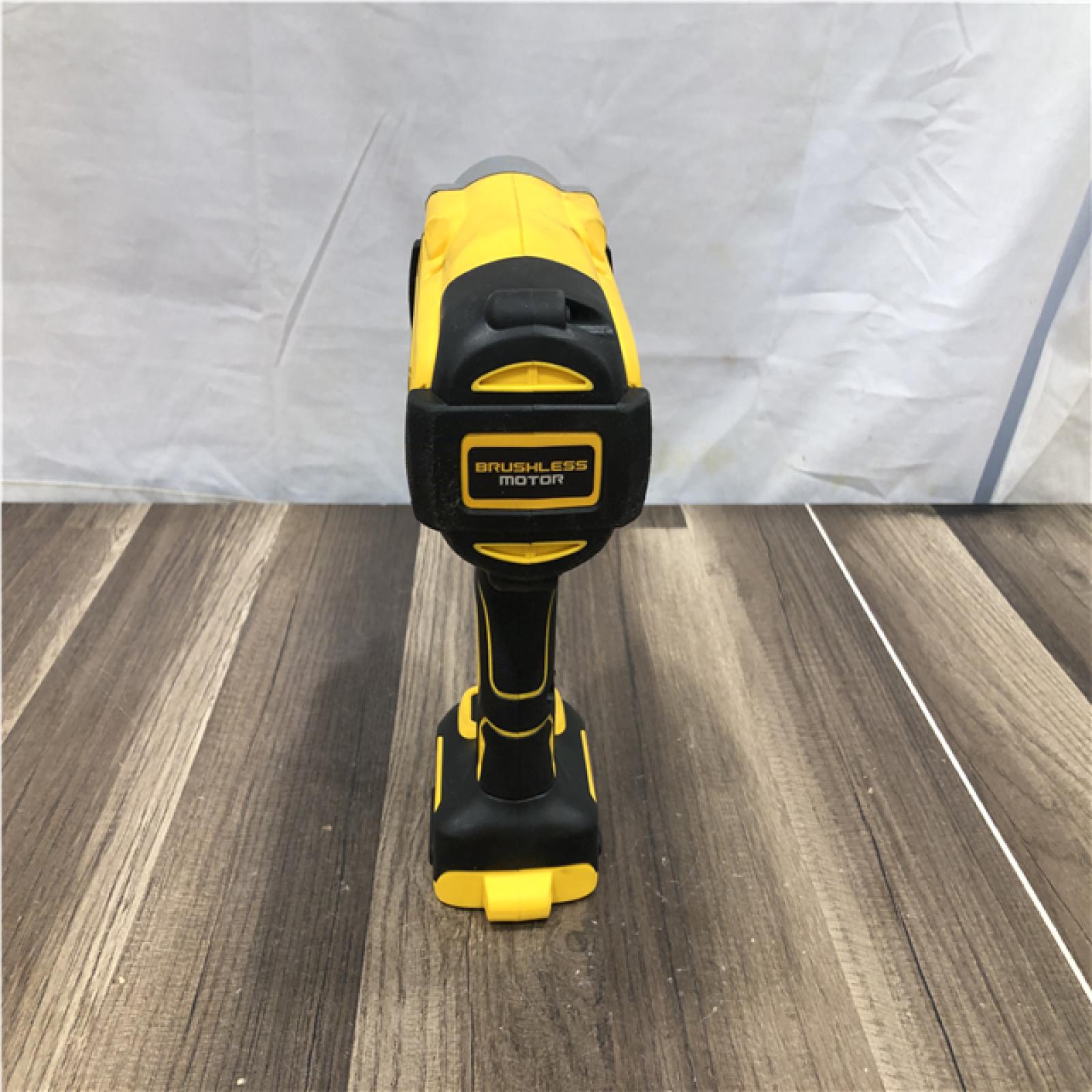 AS-IS DEWALT 20V MAX Lithium-Ion Cordless 1/2 in. Impact Wrench Kit