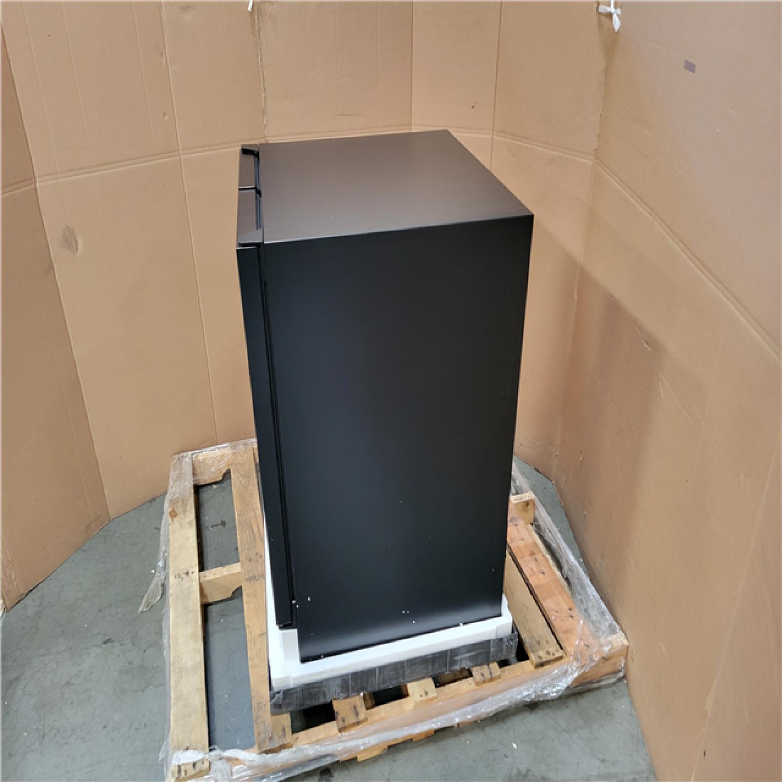 California NEW Wine & Beverage Cooler  Model YD120CB