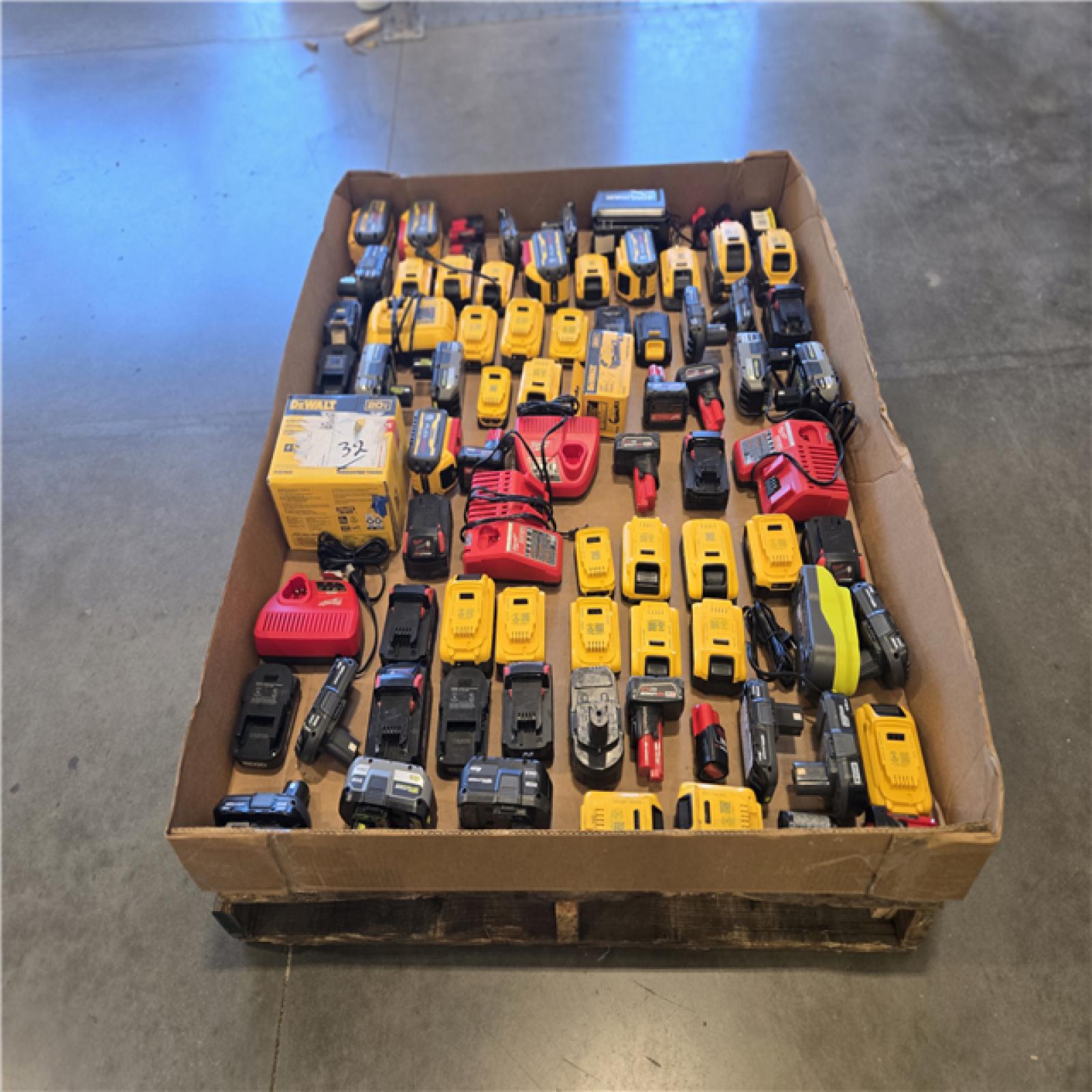 DALLAS LOCATION- AS-IS BATTERY PALLET