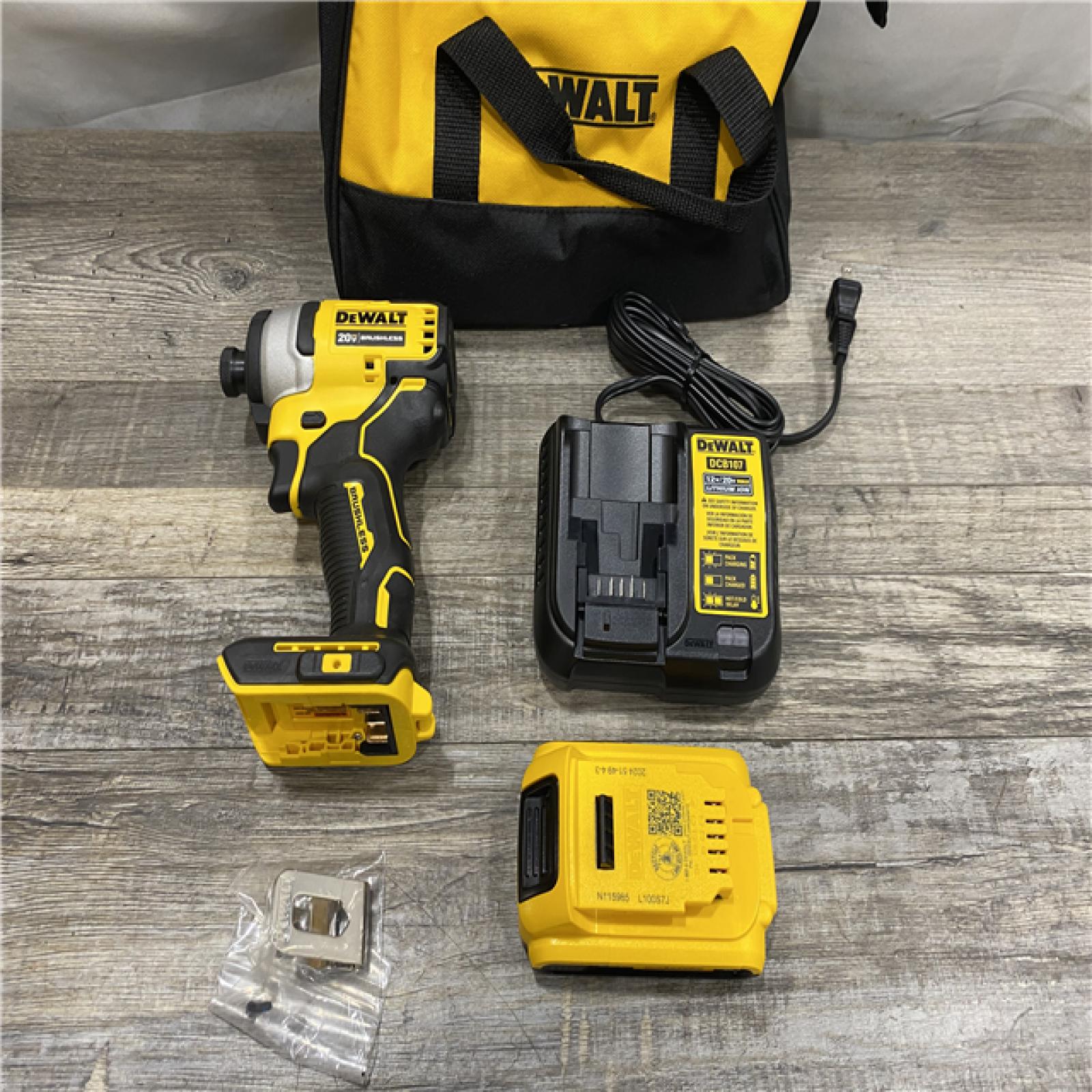 AS-IS DEWALT Atomic 20V Max Lithium-Ion Brushless Cordless Compact 1/4 in. Impact Driver Kit