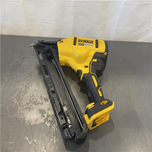 AS-IS- DEWALT 20V 30 Degree Cordless Framing Nailer (Tool-Only)