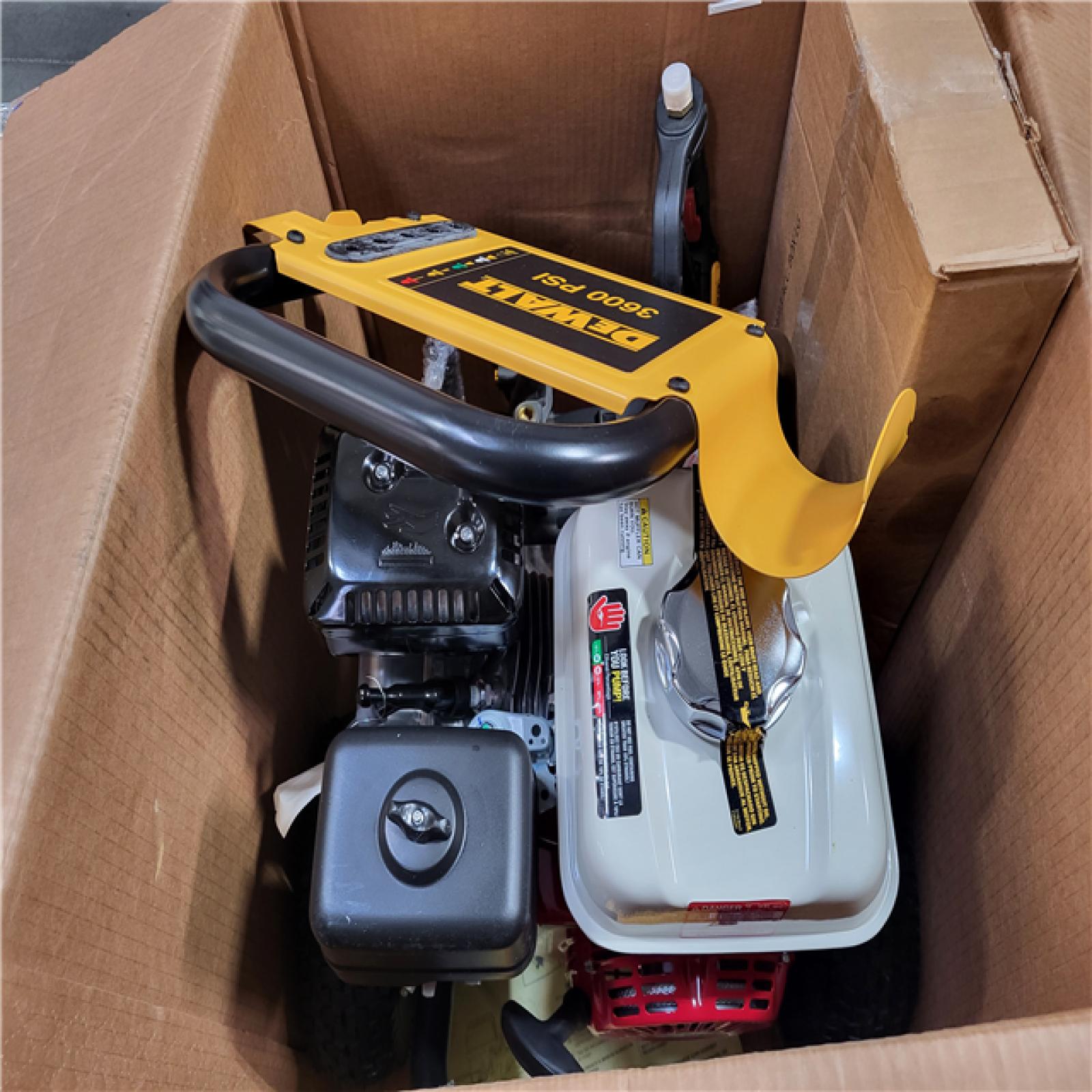 CALIFORNIA AS-IS DEWALT PROFESSIONAL GAS PRESSURE WASHER 3600 MAX PSI