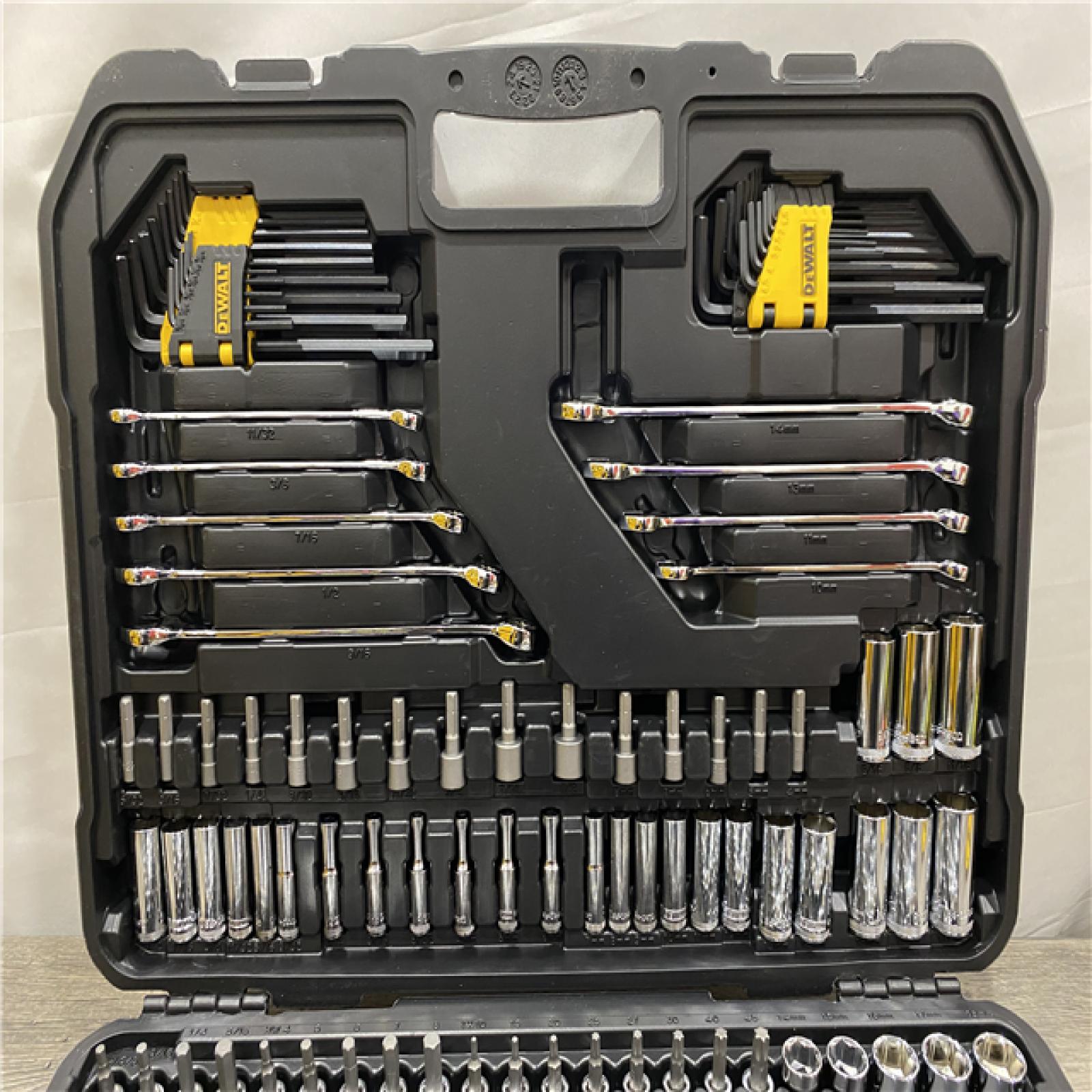 LIKE NEW - DEWALT 1/4 in.  3/8 in.  and 1/2 in. Drive Polished Chrome Mechanics Tool Set (200-Piece)
