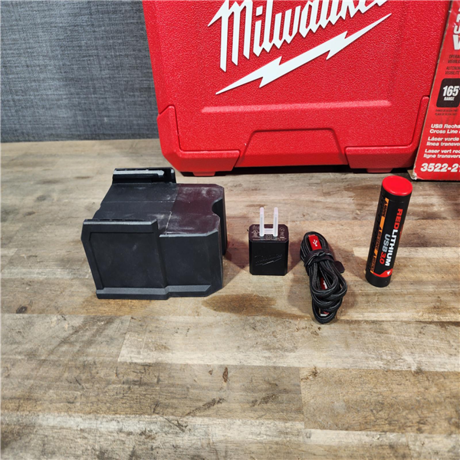 HOUSTON LOCATION - AS-IS Milwaukee-3522-21 Green Beam Laser Cross Line Plumb Point Rechargeable USB Kit