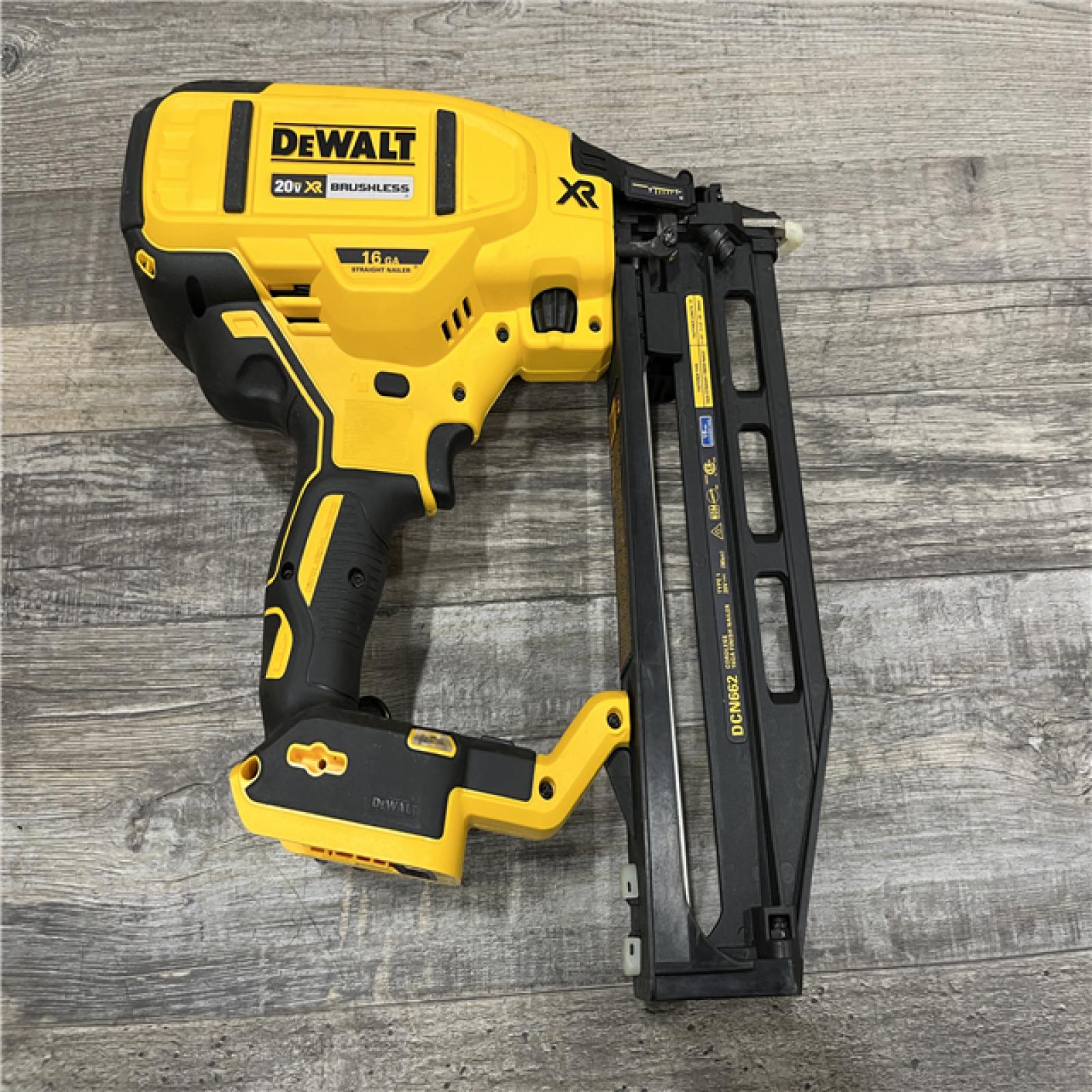 AS-IS DEWALT 20V MAX XR 16-Gauge Lithium-Ion Cordless Finish Nailer (Tool Only)