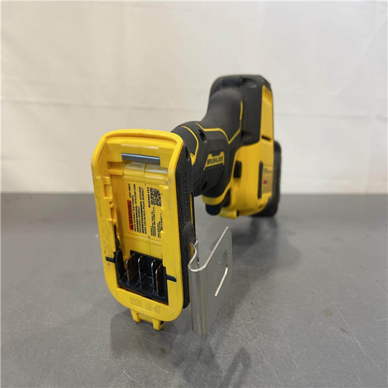 AS-IS - Dewalt ATOMIC 20V MAX Cordless One-Handed Reciprocating Saw (Tool Only)