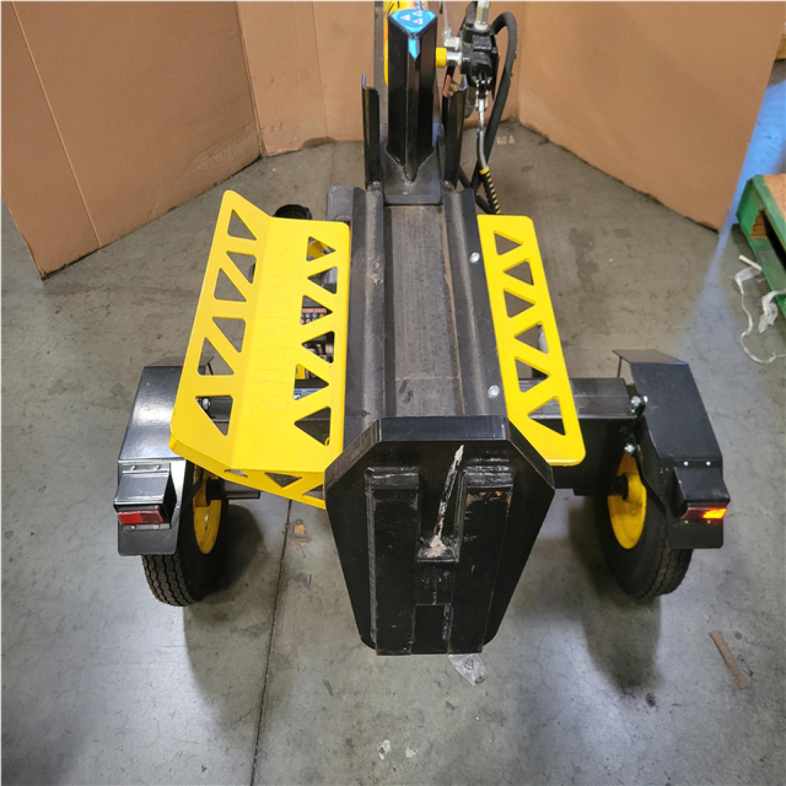 CALIFORNIA AS-IS CHAMPION 27 TON LOG SPLITTER