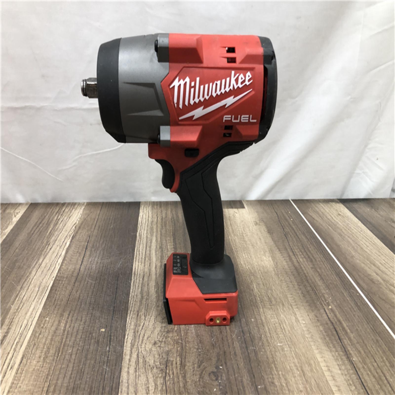 AS-IS Milwaukee FUEL 18V Lithium-Ion Brushless Cordless 1/2 in. Impact Wrench w/Friction Ring Kit