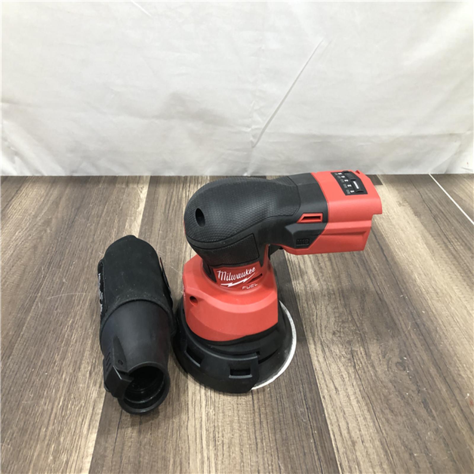 AS-IS Milwaukee 18V Lithium-Ion Brushless Cordless FUEL 5 in. Random Orbit Sander (Tool-Only)