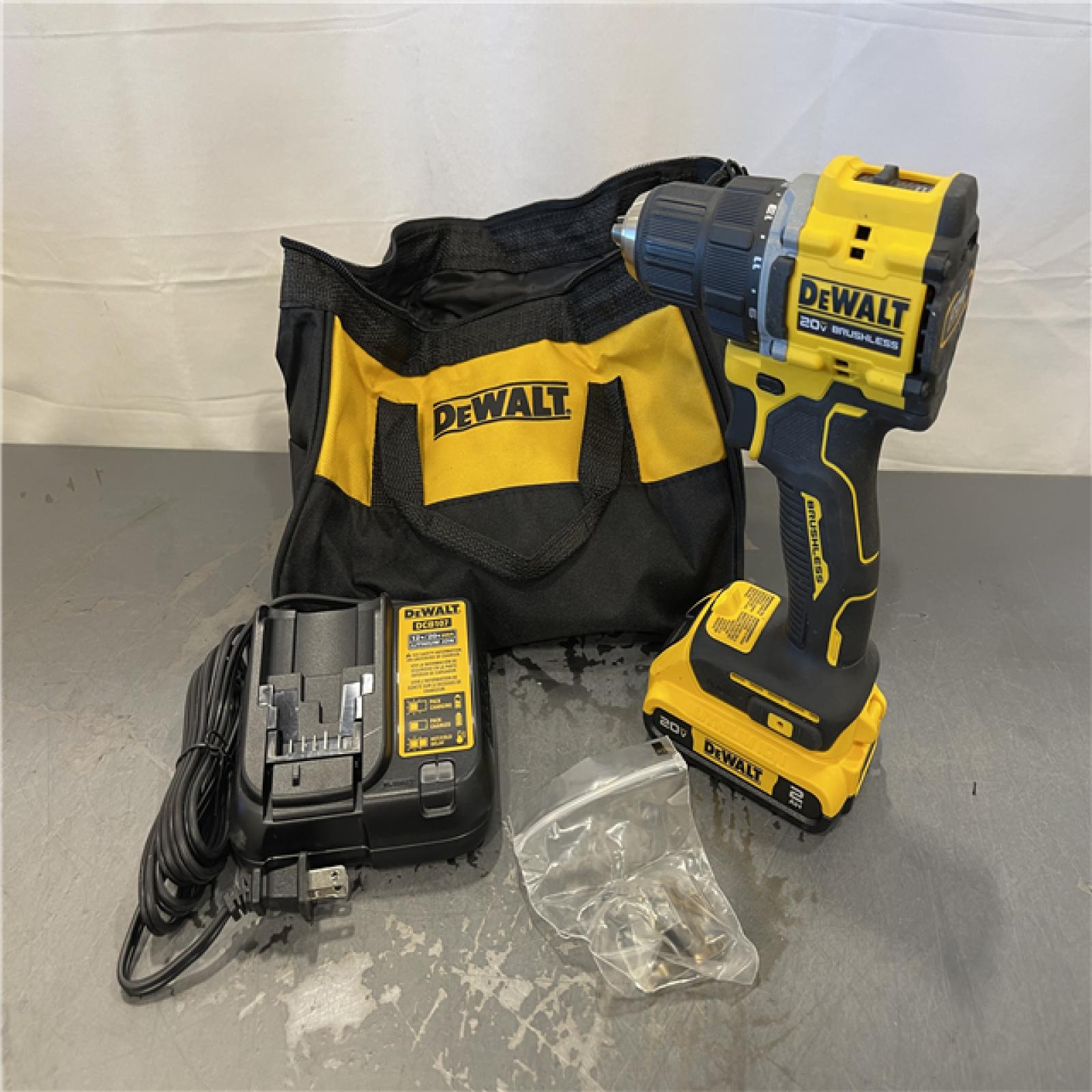 AS-IS - DEWALT ATOMIC COMPACT SERIES 20V MAX* Brushless Cordless 1/2 Drill/Driver Kit