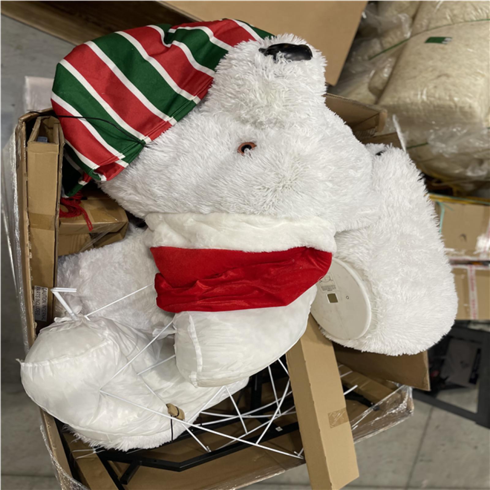 DALLAS LOCATION- AS-IS HOME ACCENTS HOLIDAY 10 FT GIANT POLAR BEAR