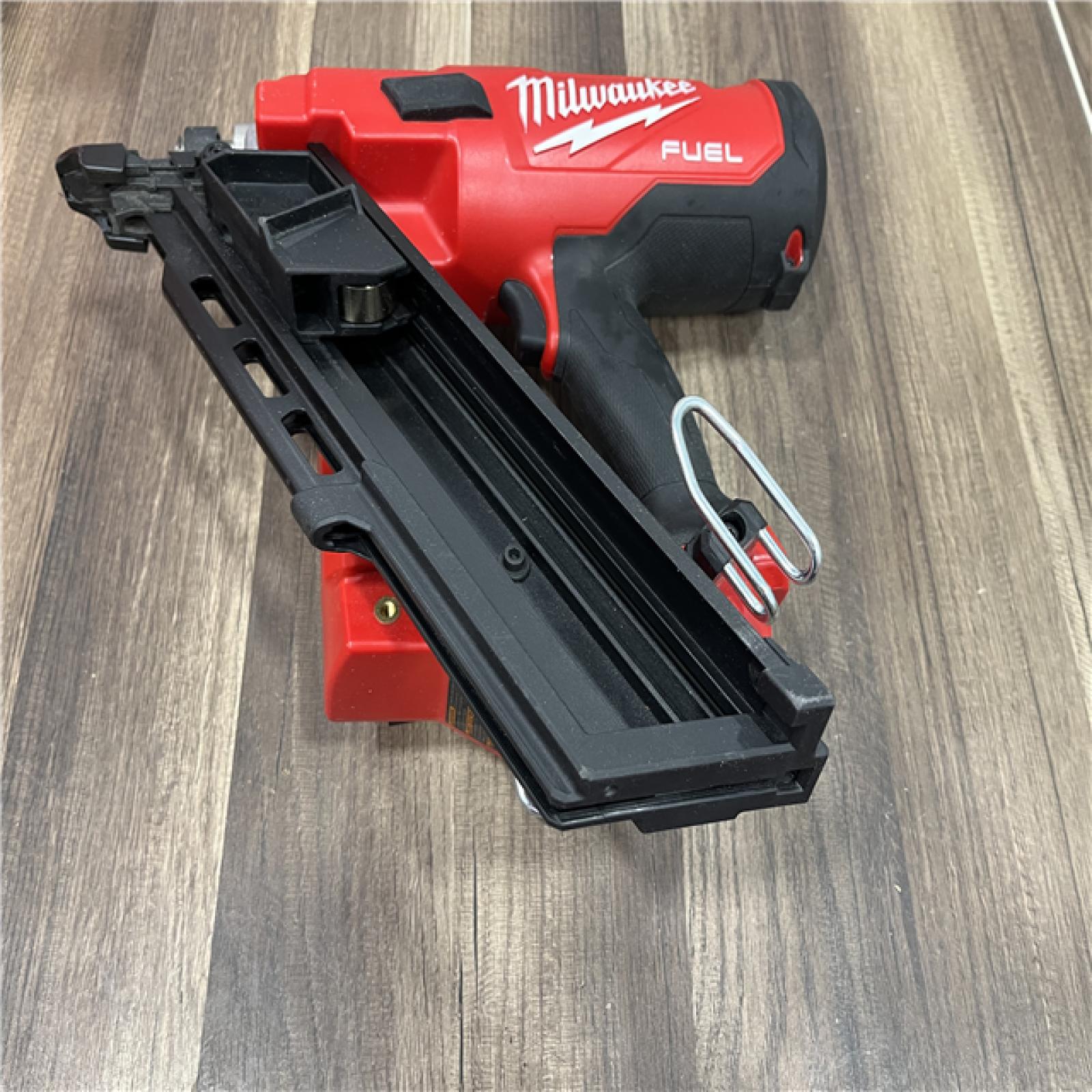 GOOD Milwaukee M18 FUEL 3-1/2 in. 18-Volt 30-Degree Lithium-Ion Brushless Cordless Framing Nailer (Tool-Only)