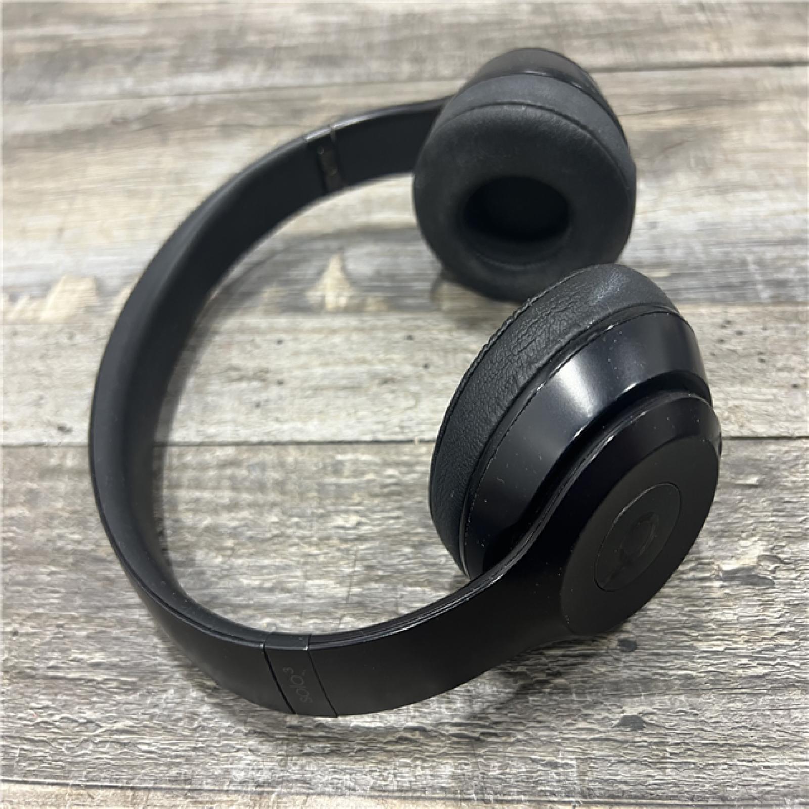 AS-IS Beats Solo3 Wireless On-Ear Headphones -Matte Black