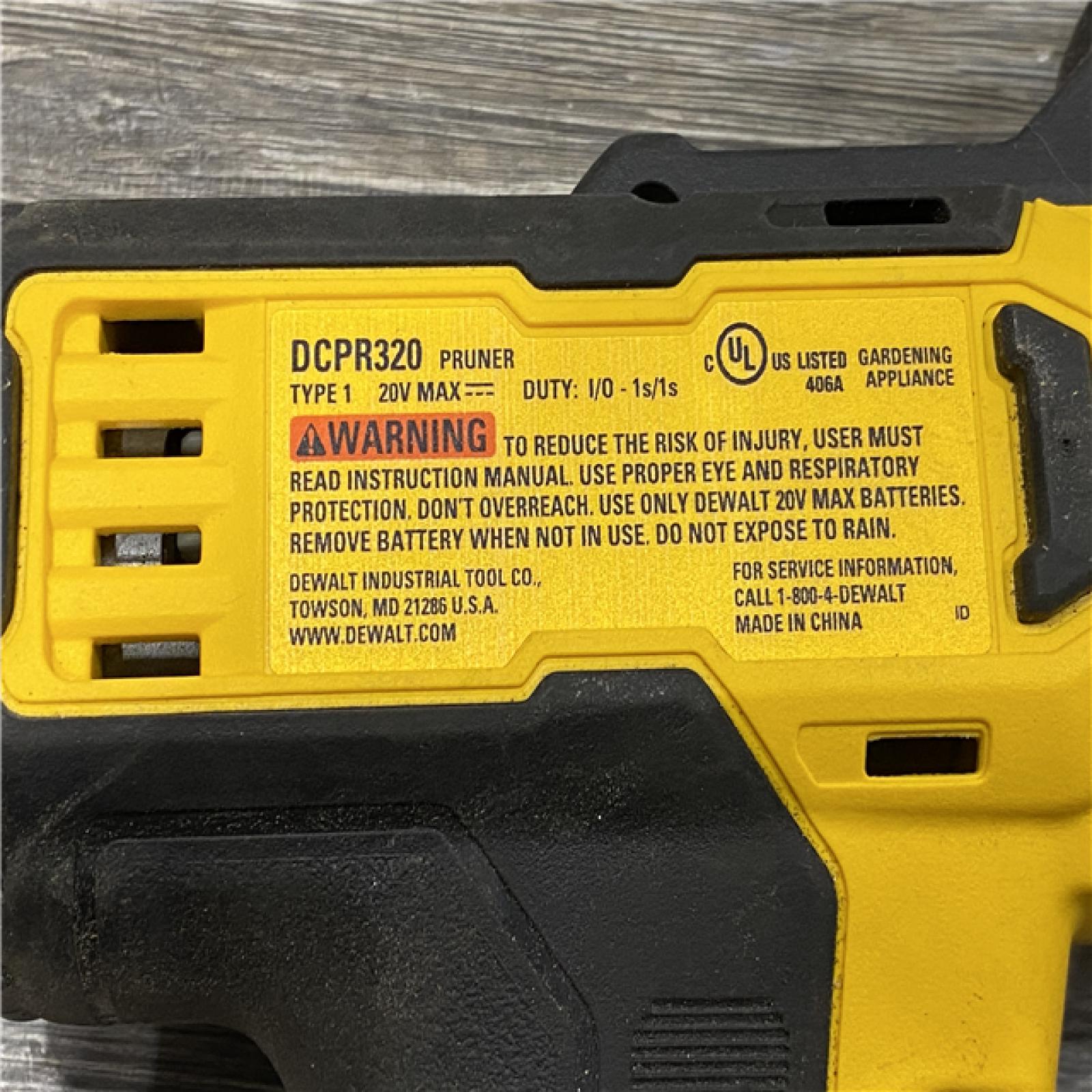 AS-IS DEWALT 20V MAX Cordless Battery Powered Pruner Kit