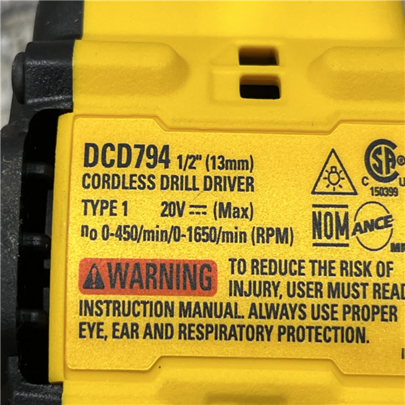 AS-IS DEWALT Atomic 20V Lithium-Ion Cordless Compact 1/2 in. Drill/Driver Kit