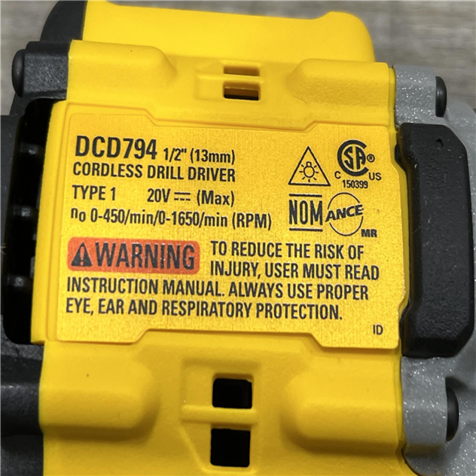 AS-IS DEWALT Atomic 20V Lithium-Ion Cordless Compact 1/2 in. Drill/Driver Kit