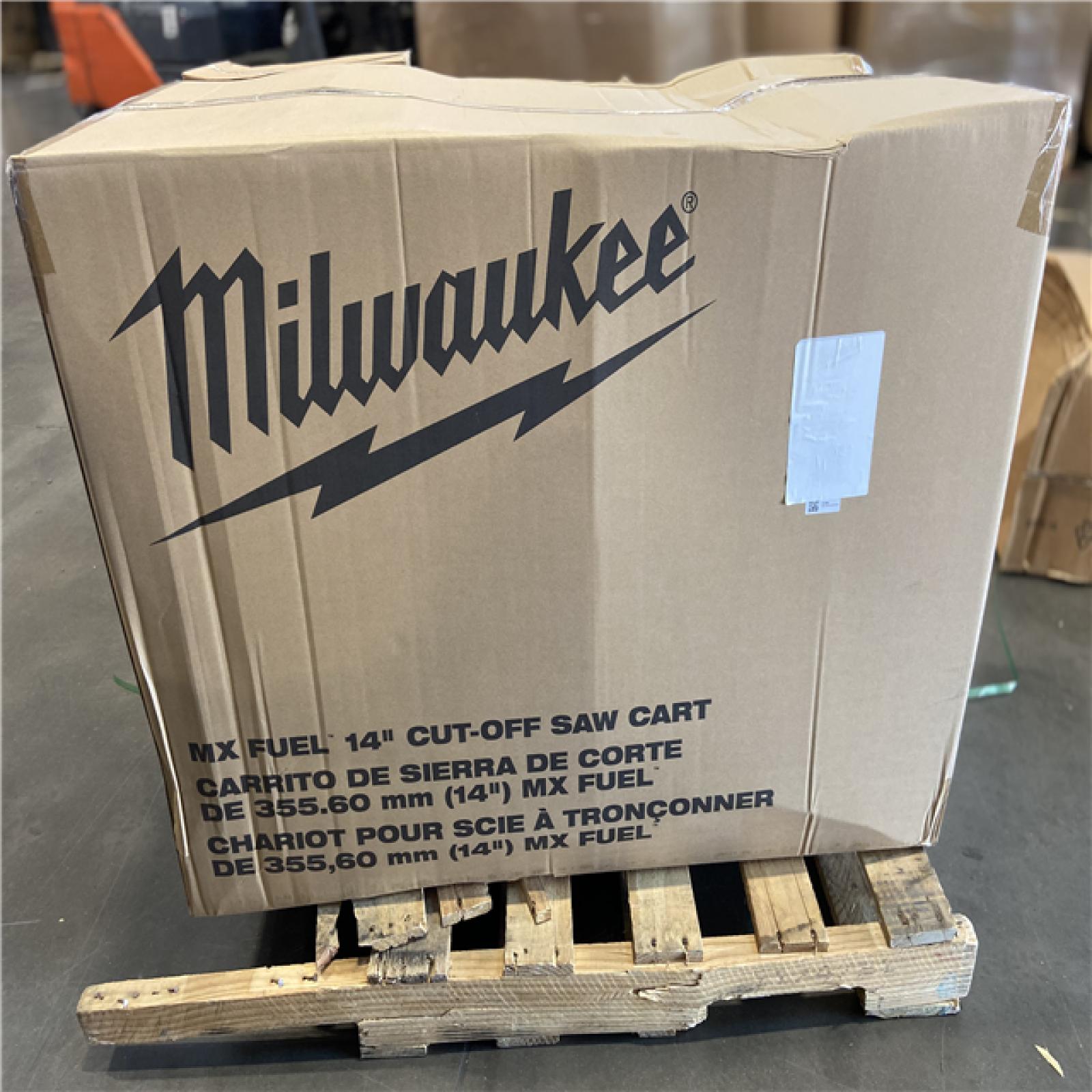 DALLAS LOCATION - Milwaukee MX FUEL Cut-Off Saw Cart Kit