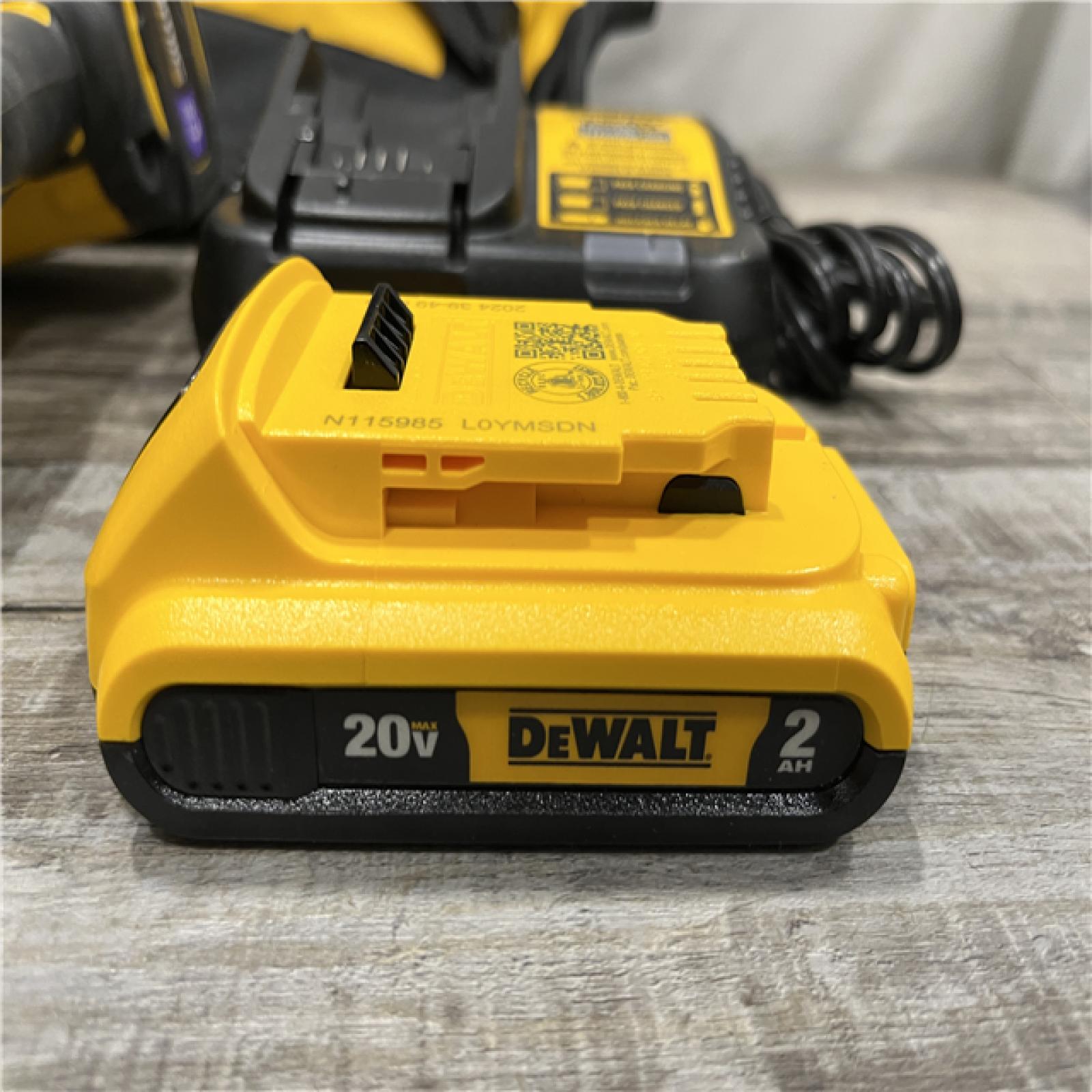 AS-IS DEWALT ATOMIC 20V MAX Lithium Ion Cordless 23 Gauge Pin Nailer Kit