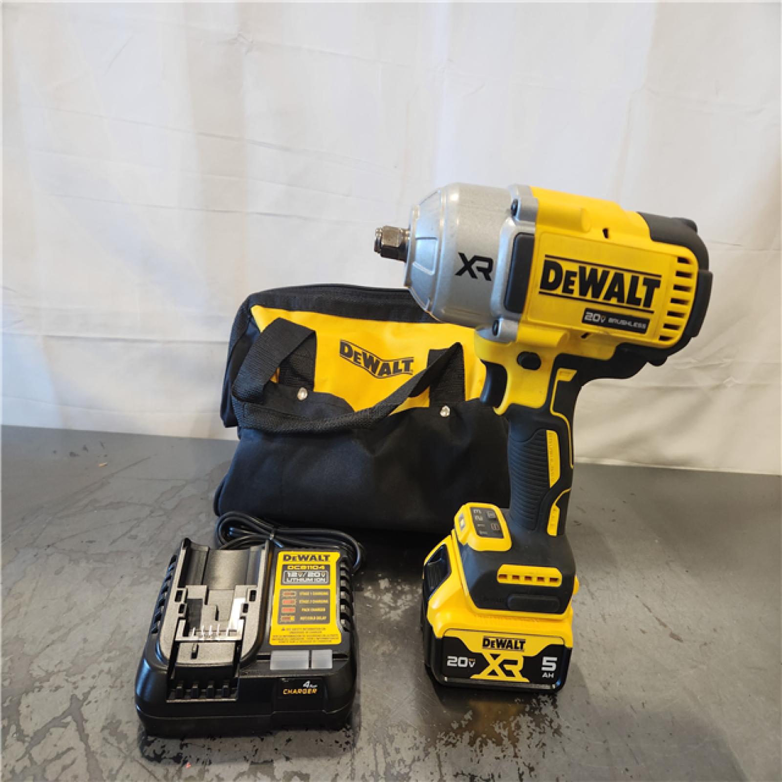 AS-IS- DEWALT 20V MAX Lithium-Ion Cordless 1/2 in. Impact Wrench Kit