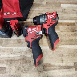 HOUSTON LOCATION - AS - IS Milwaukee 2 Tool Combo Kit W/ (2) Battery & Charger