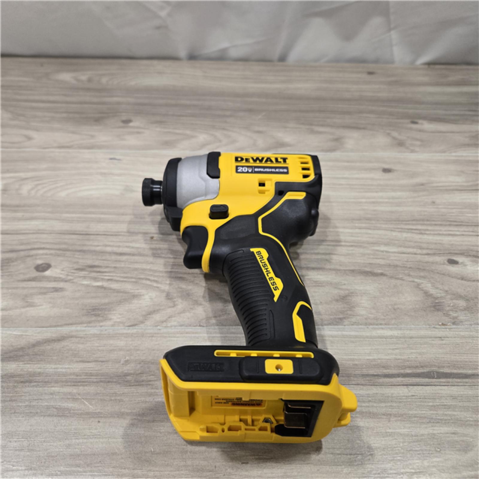 AS-IS DeWALT ATOMIC 20V MAX Cordless Compact Impact Driver Kit