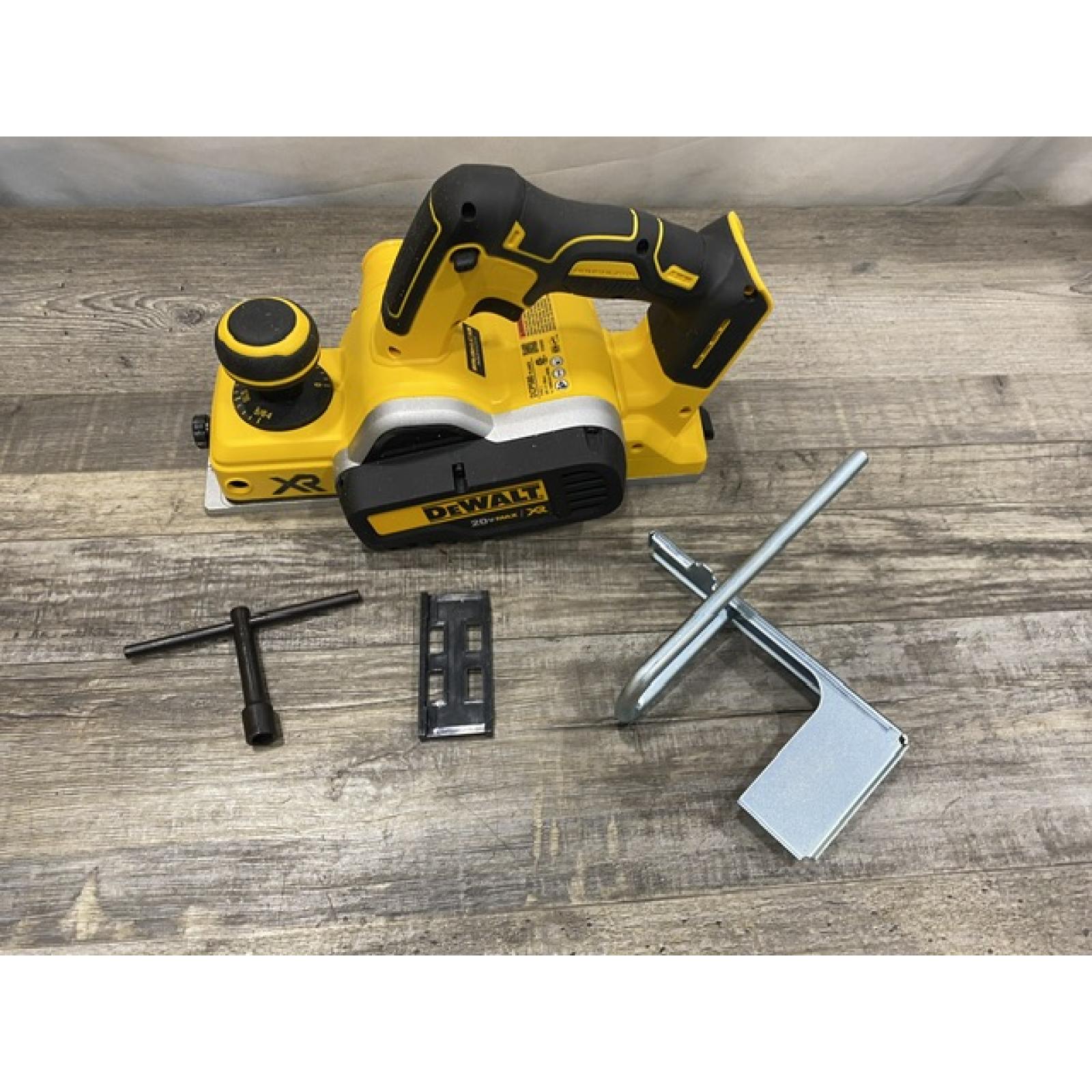AS-IS DEWALT 20V MAX XR Cordless Brushless 3-1/4 in. Planer (Tool Only)