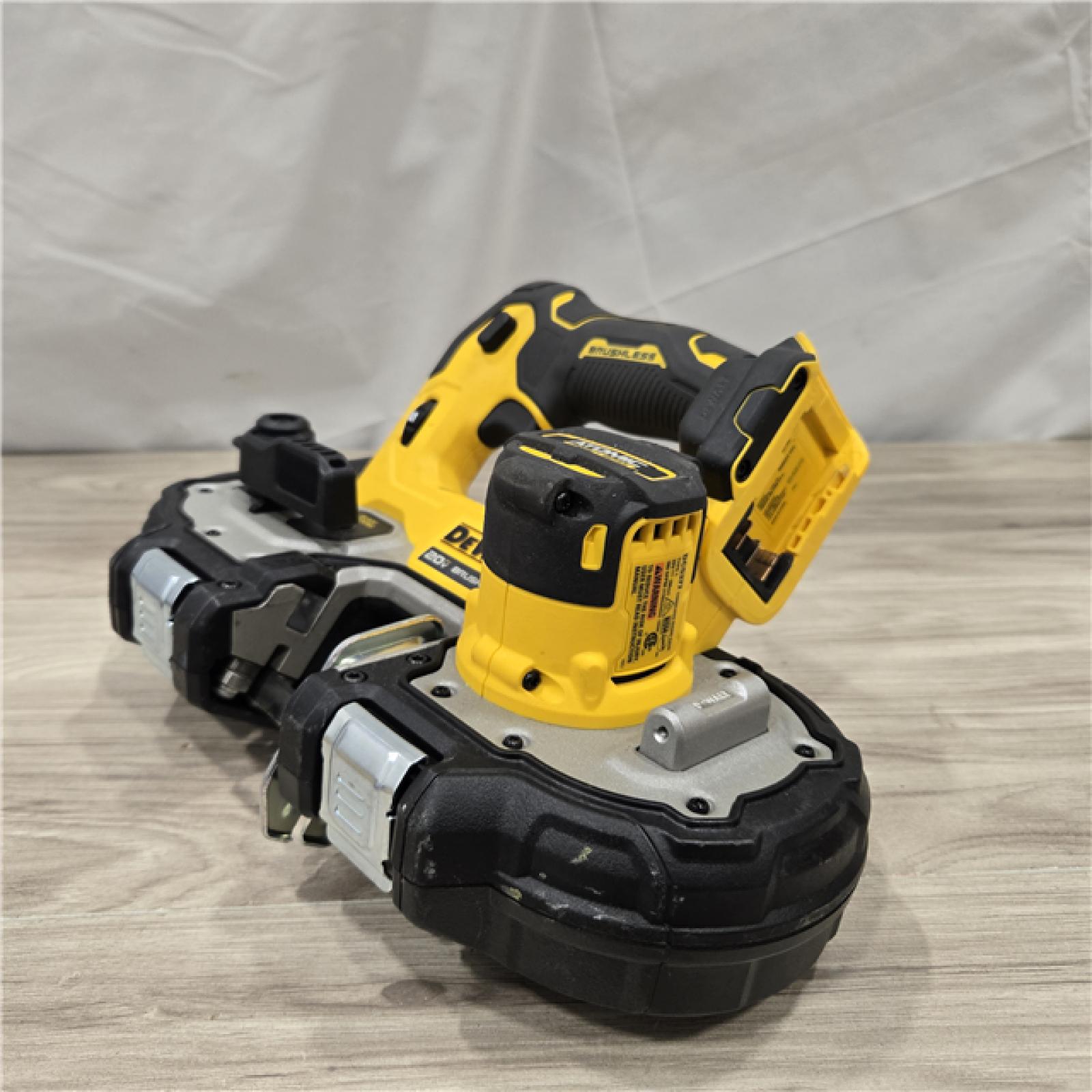 AS-IS Dewalt DCS377B 20V MAX ATOMIC Brushless Cordless 1-3/4 Compact Bandsaw