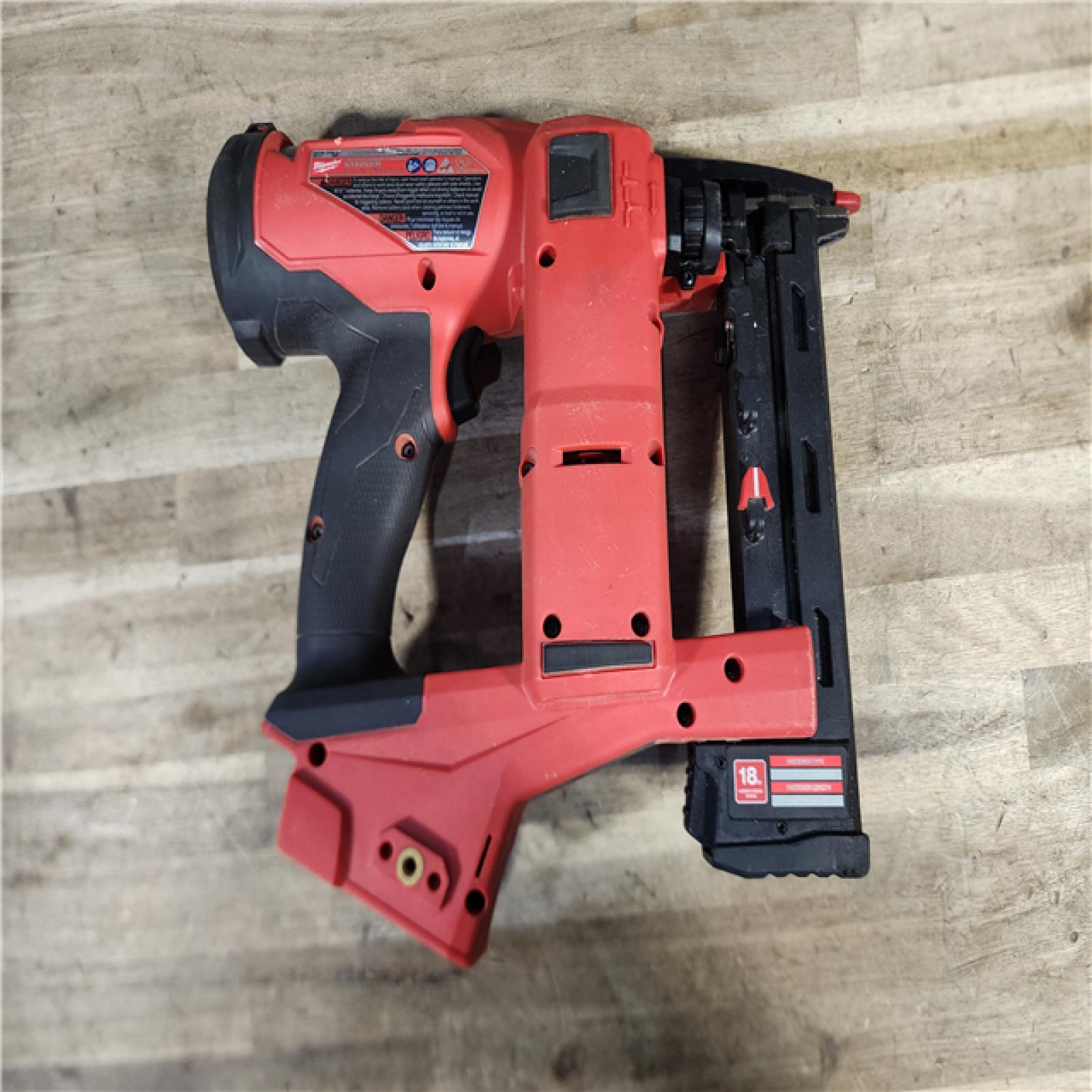 HOUSTON LOCATION - AS-IS MILWAUKEE FUEL 18-Volt Lithium-Ion Brushless Cordless 18-Gauge 1/4 in. Narrow Crown Stapler (Tool-Only)